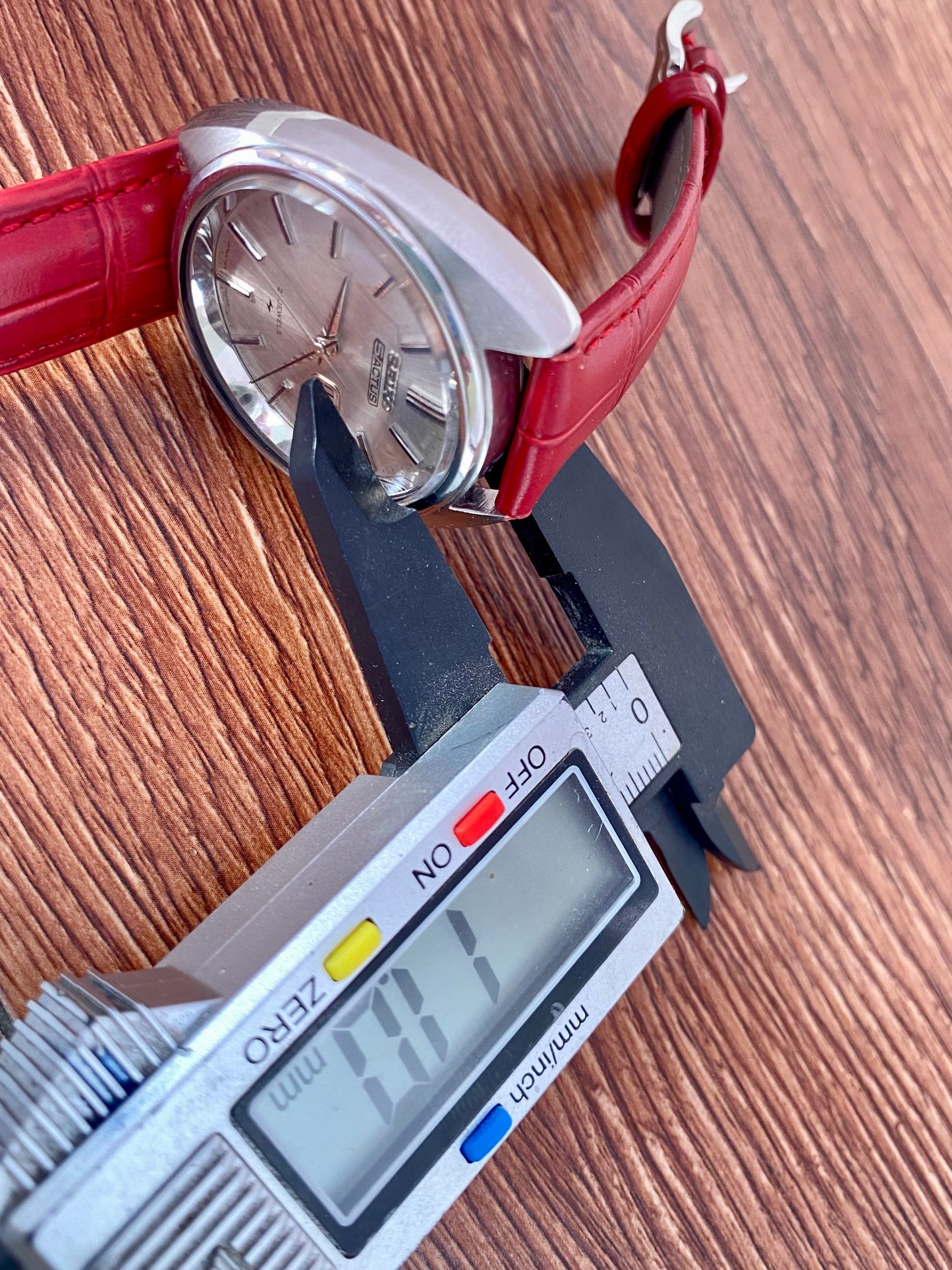 Vintage Seiko 5 Actus 7019-7040 Serviced Auto, November 1979