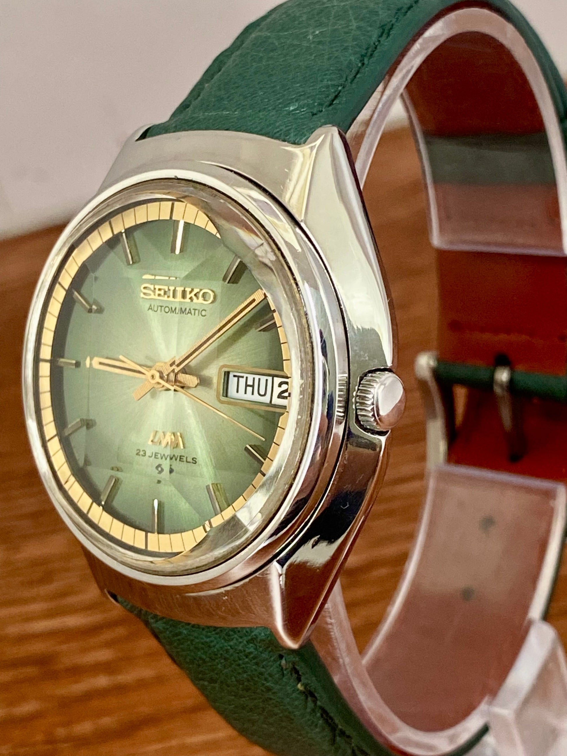 Vintage Seiko Lord Matic 5606-7270 Serviced Automatic, July 1973 UK VINTAGE WATCH LTD
