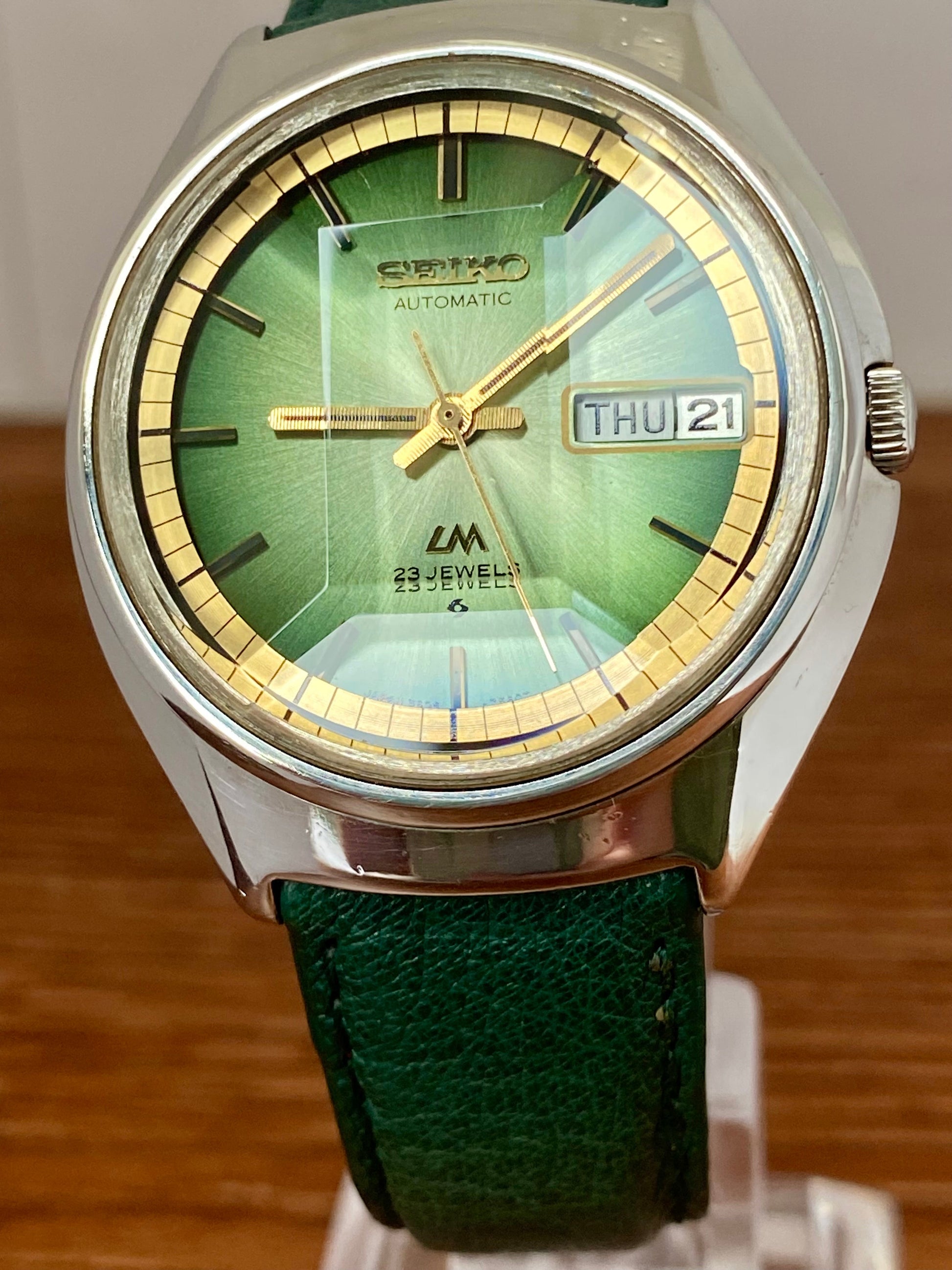 Vintage Seiko Lord Matic 5606-7270 Serviced Automatic, July 1973 UK VINTAGE WATCH LTD