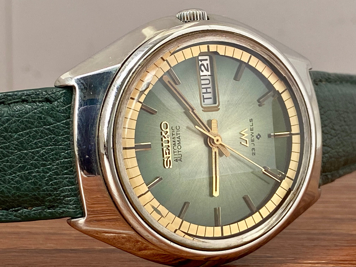 Vintage Seiko Lord Matic 5606-7270 Serviced Automatic, July 1973 UK VINTAGE WATCH LTD