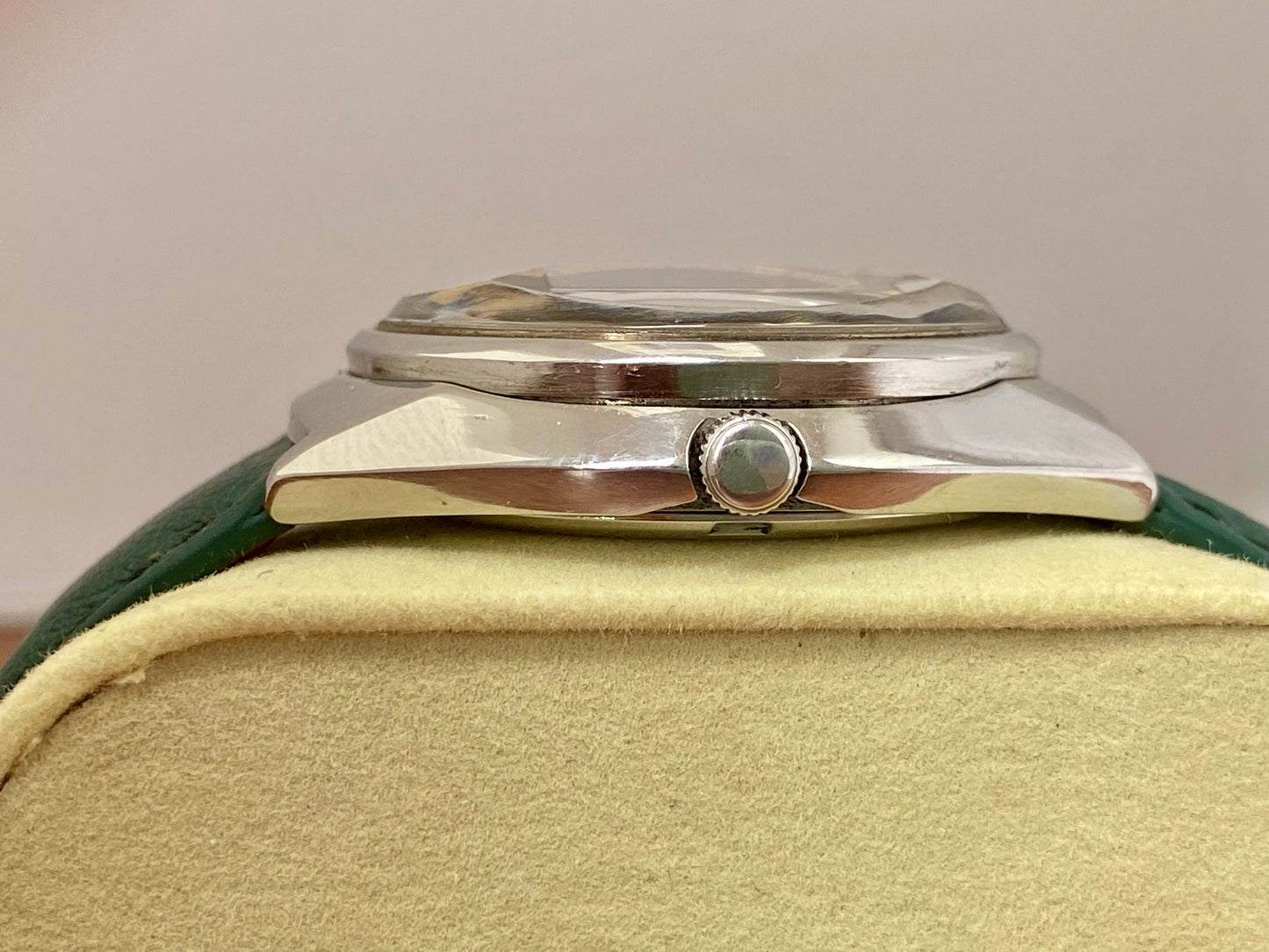 Vintage Seiko Lord Matic 5606-7270 Serviced Automatic, July 1973 UK VINTAGE WATCH LTD