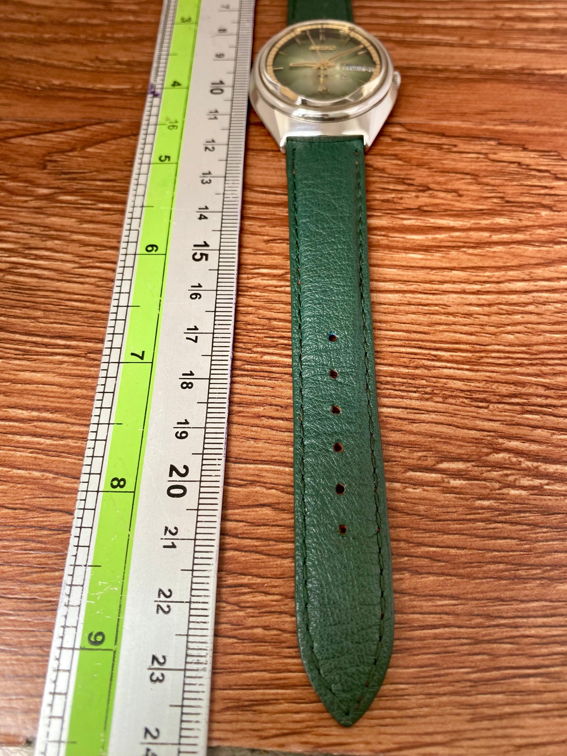 Vintage Seiko Lord Matic 5606-7270 Serviced Automatic, July 1973 UK VINTAGE WATCH LTD