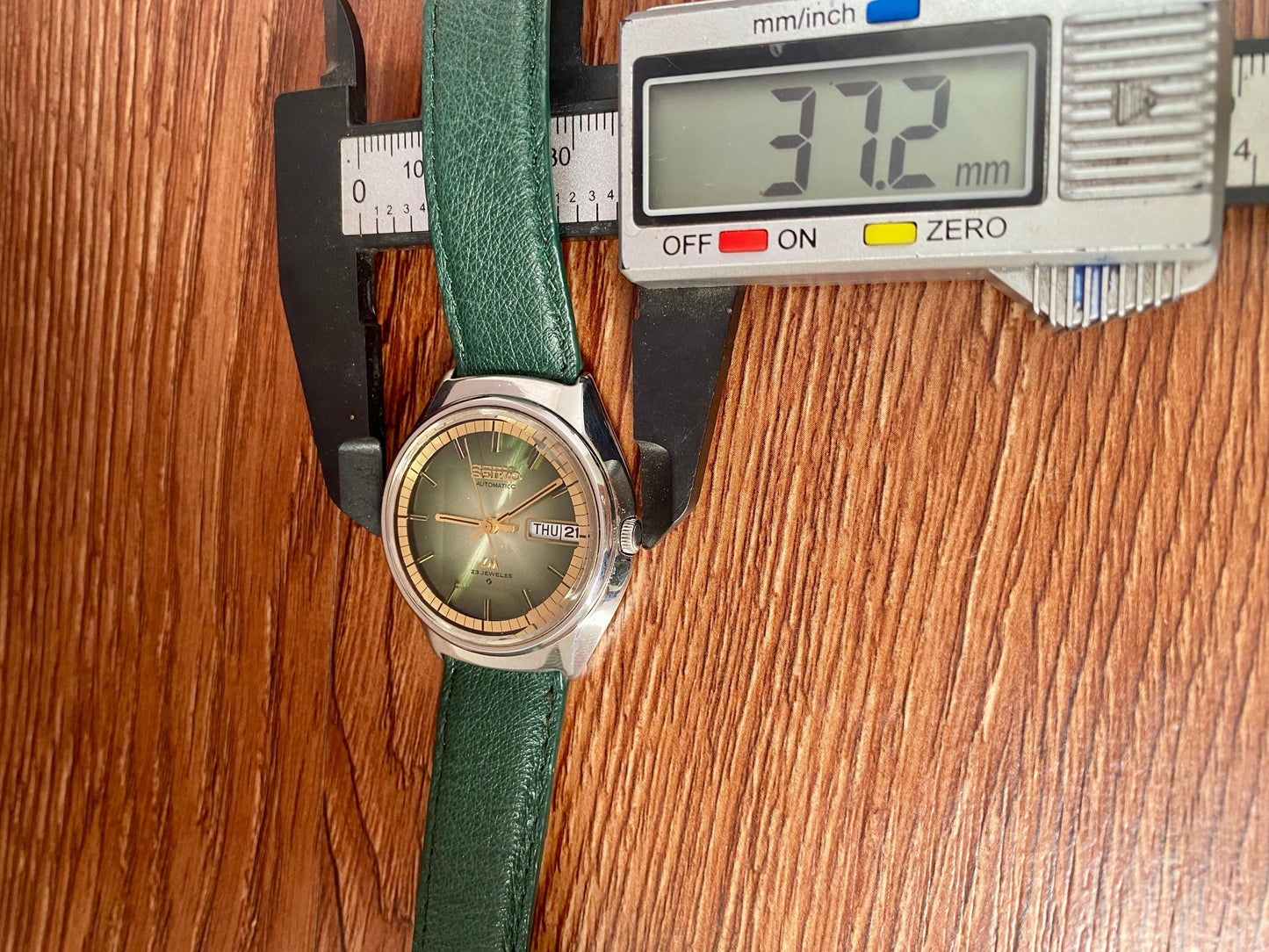 Vintage Seiko Lord Matic 5606-7270 Serviced Automatic, July 1973 UK VINTAGE WATCH LTD