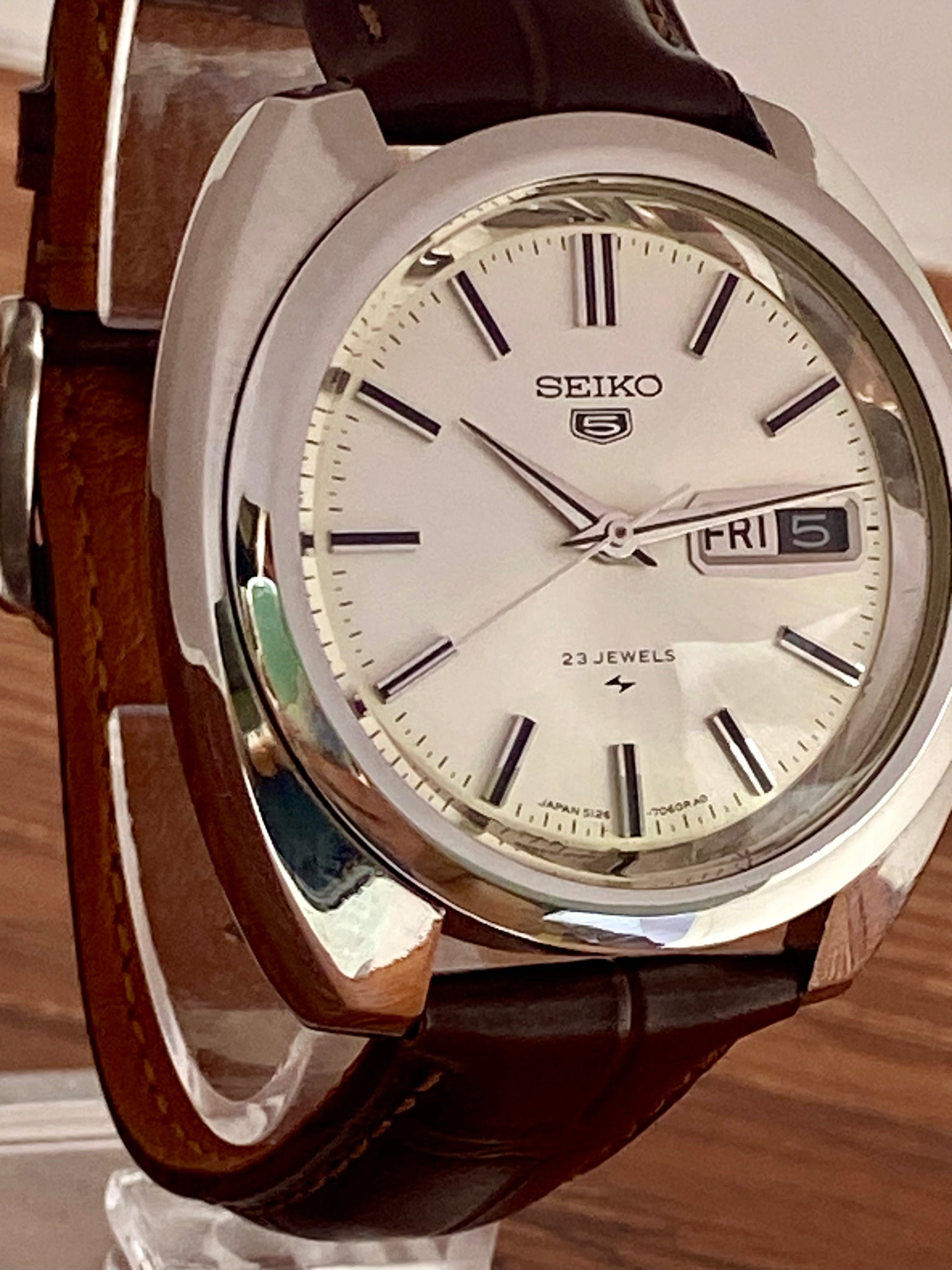 Vintage Seiko 5 5126-7020 Serviced Automatic June 1969 UK VINTAGE WATCH LTD