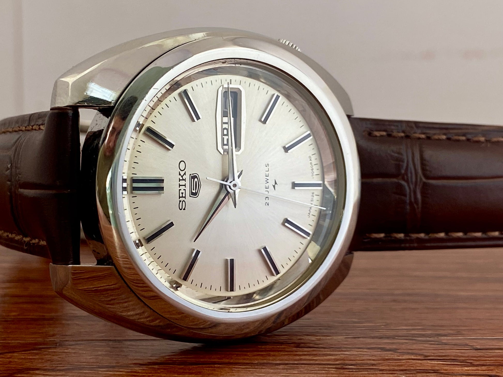 Vintage Seiko 5 5126-7020 Serviced Automatic June 1969 UK VINTAGE WATCH LTD