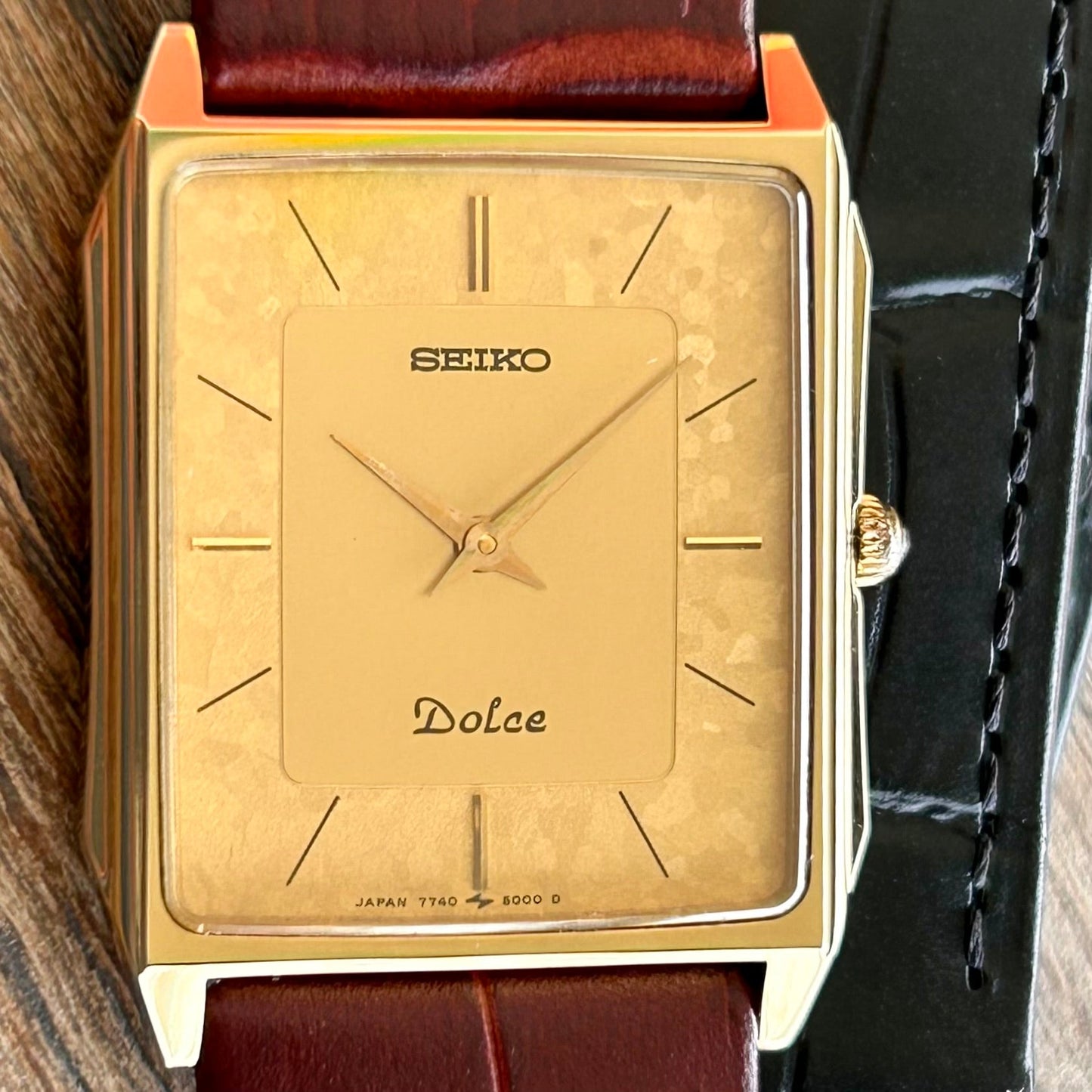 Vintage Seiko Dolce 7740-5000 Quartz Gold Flake, April 1987 UK VINTAGE WATCH LTD