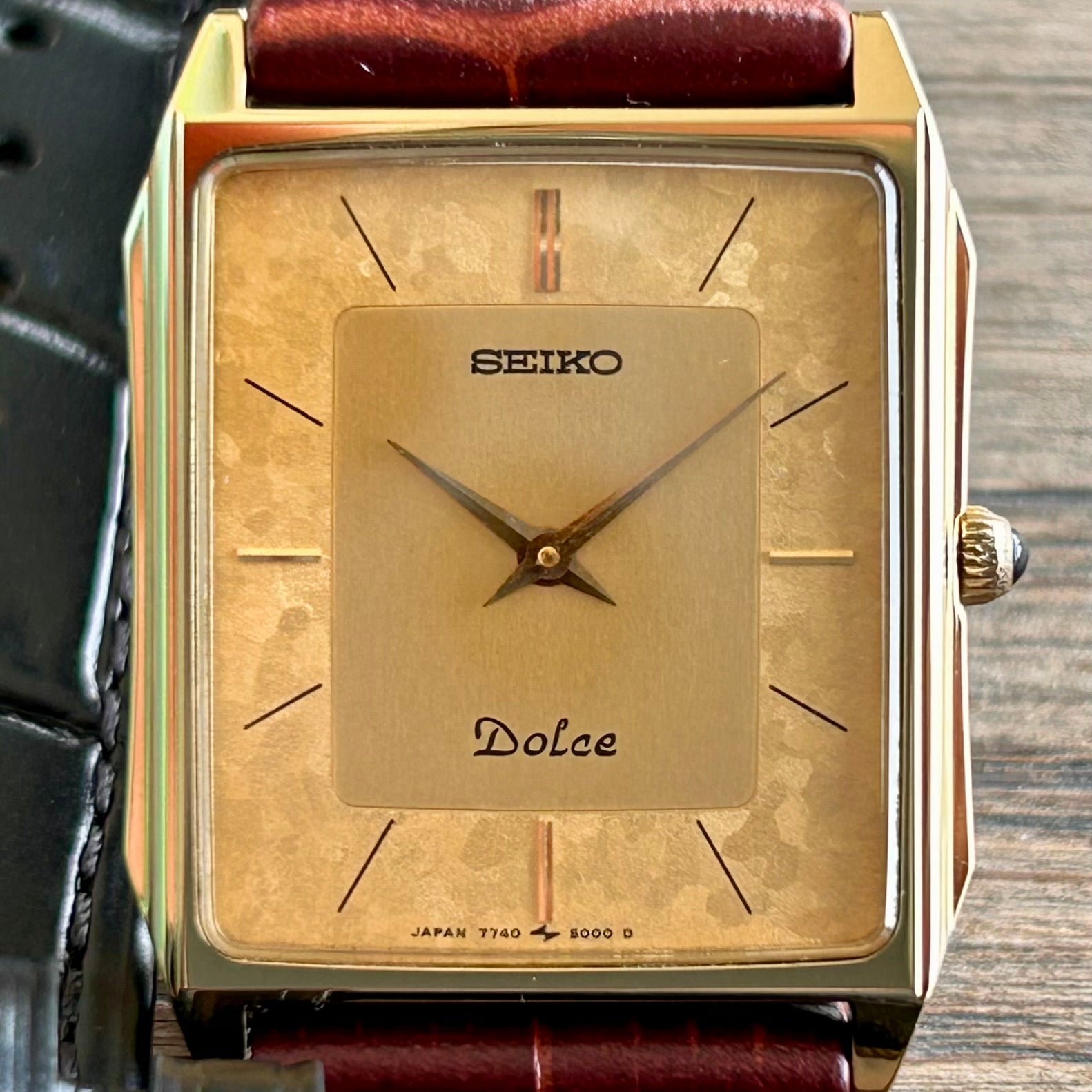 Vintage Seiko Dolce 7740-5000 Quartz Gold Flake, April 1987 UK VINTAGE WATCH LTD