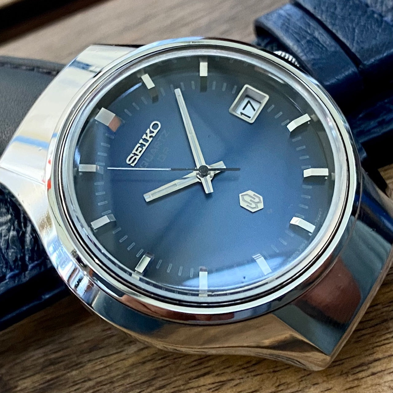 COMING SOON! Vintage August 1978 Seiko Quartz QR 3862-7010 with Blue Gradient Dial and White-Tipped Second Hand - Excellent Condition! - PRE-ORDER NOW!
