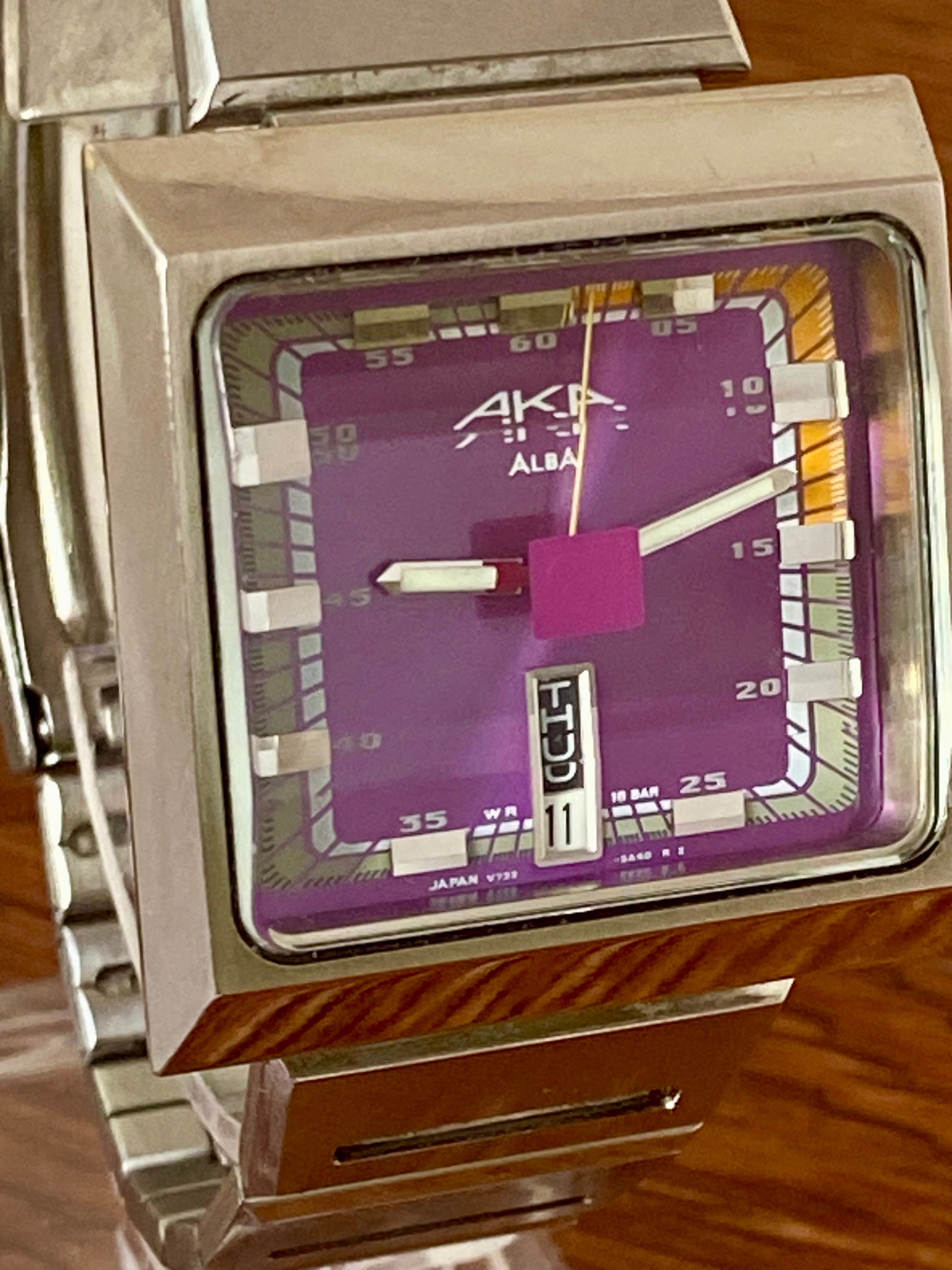 Vintage Seiko V733-5A40 AKA ALBA, Limited Edition December 1996 UK VINTAGE WATCH LTD