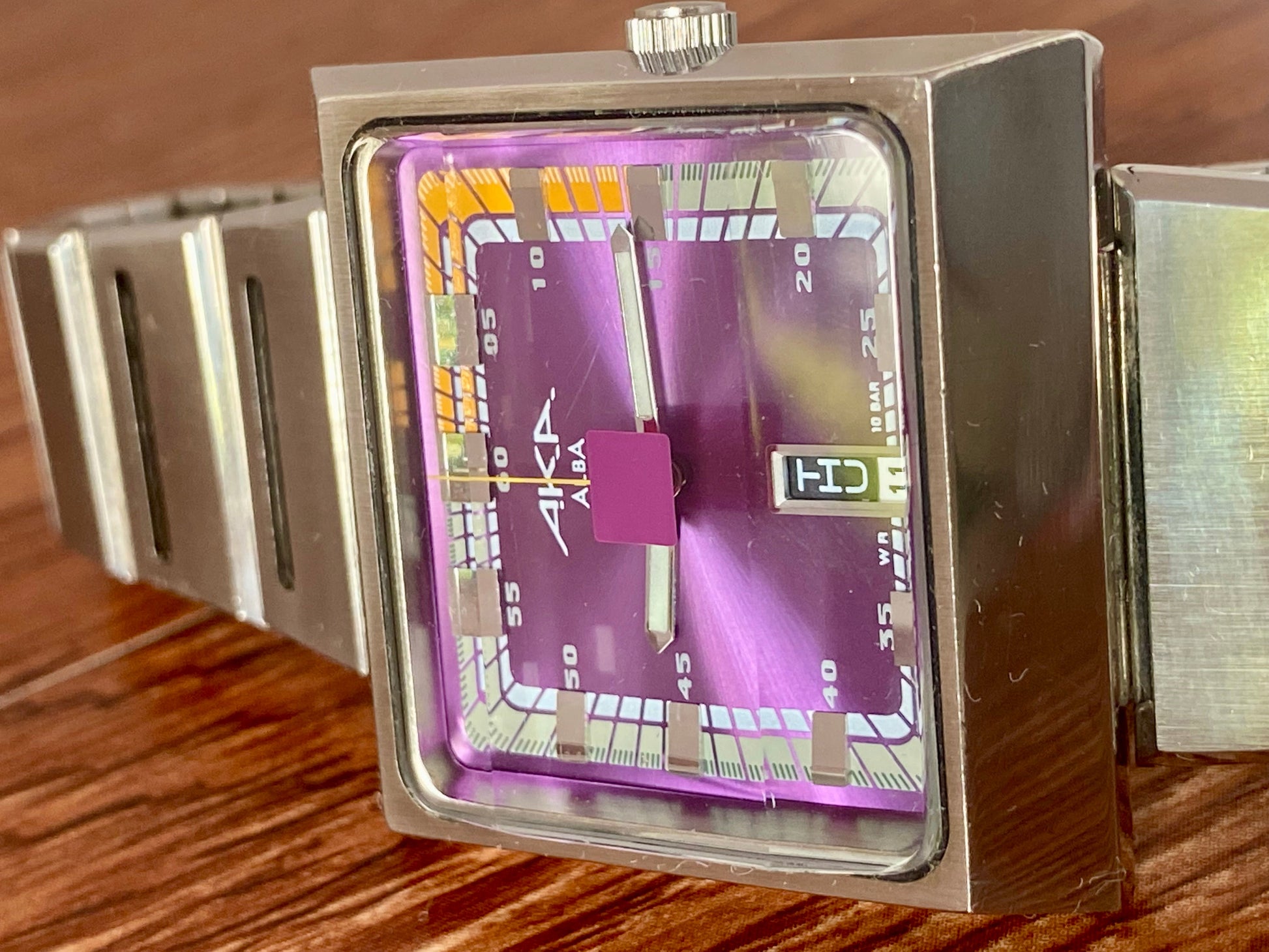 Vintage Seiko V733-5A40 AKA ALBA, Limited Edition December 1996 UK VINTAGE WATCH LTD