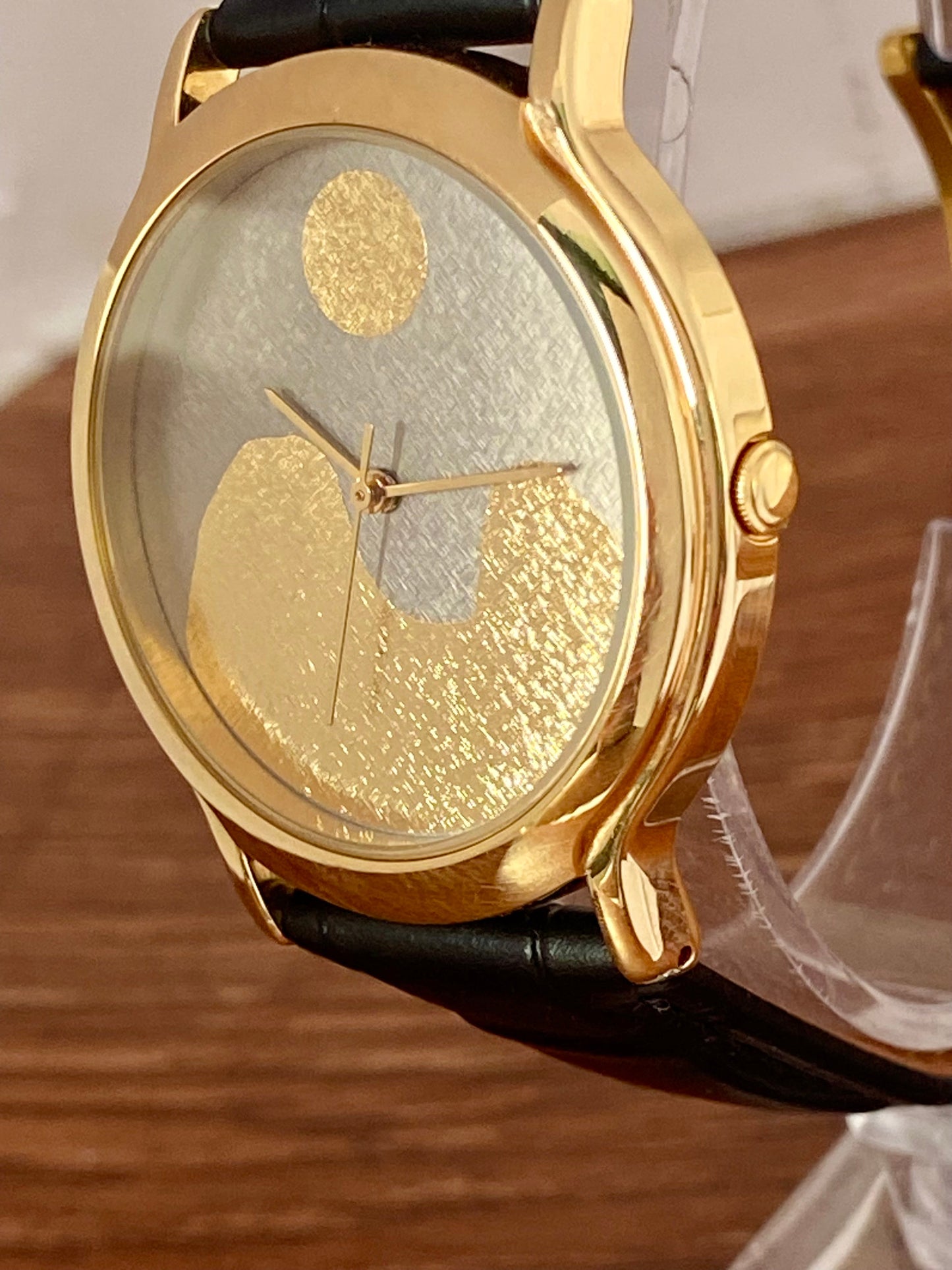 Vintage Seiko Quartz V811-2020 Limited Edition Sumo, Rising Sun, January 1993 UK VINTAGE WATCH LTD