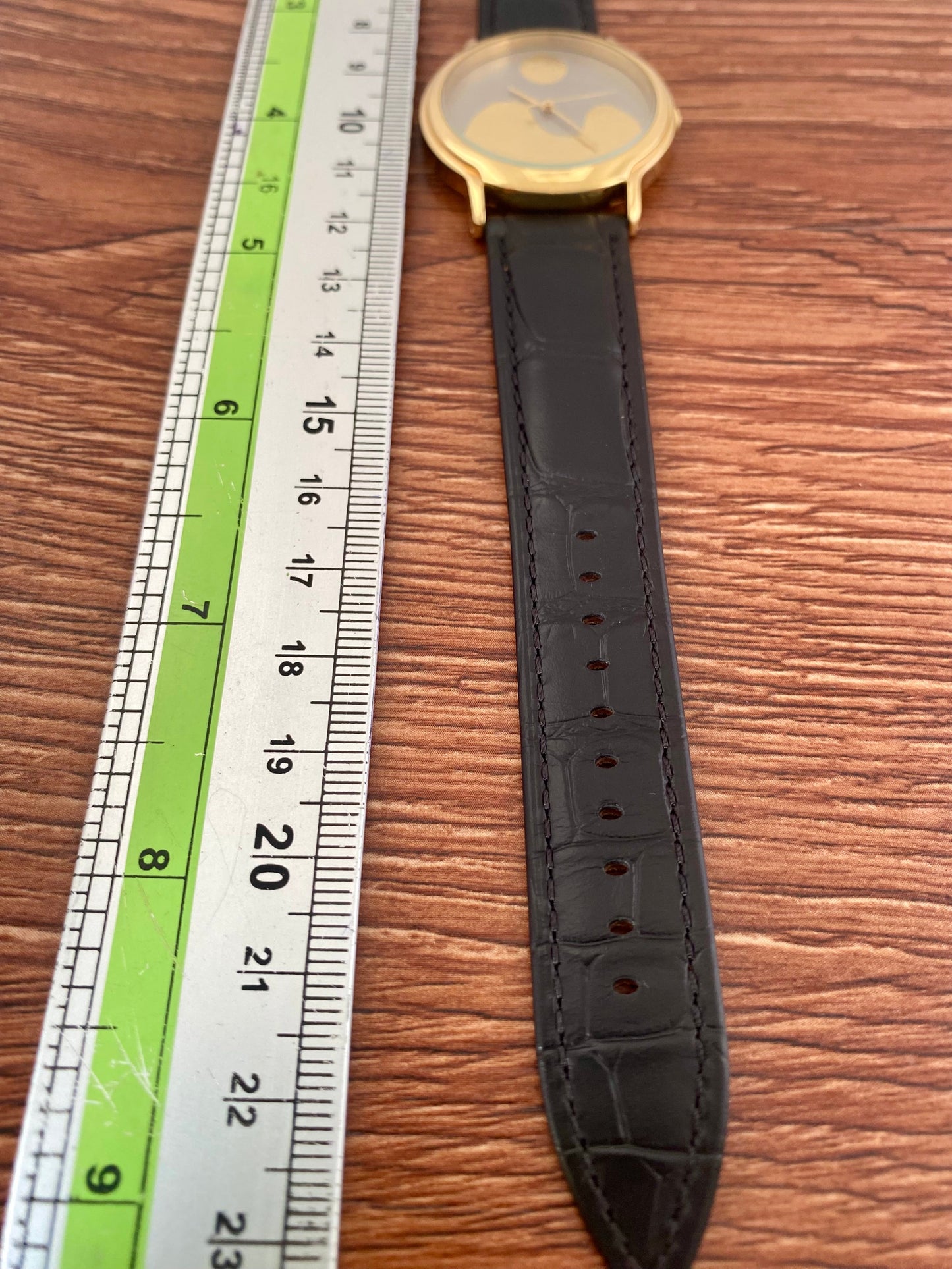 Vintage Seiko Quartz V811-2020 Limited Edition Sumo, Rising Sun, January 1993 UK VINTAGE WATCH LTD