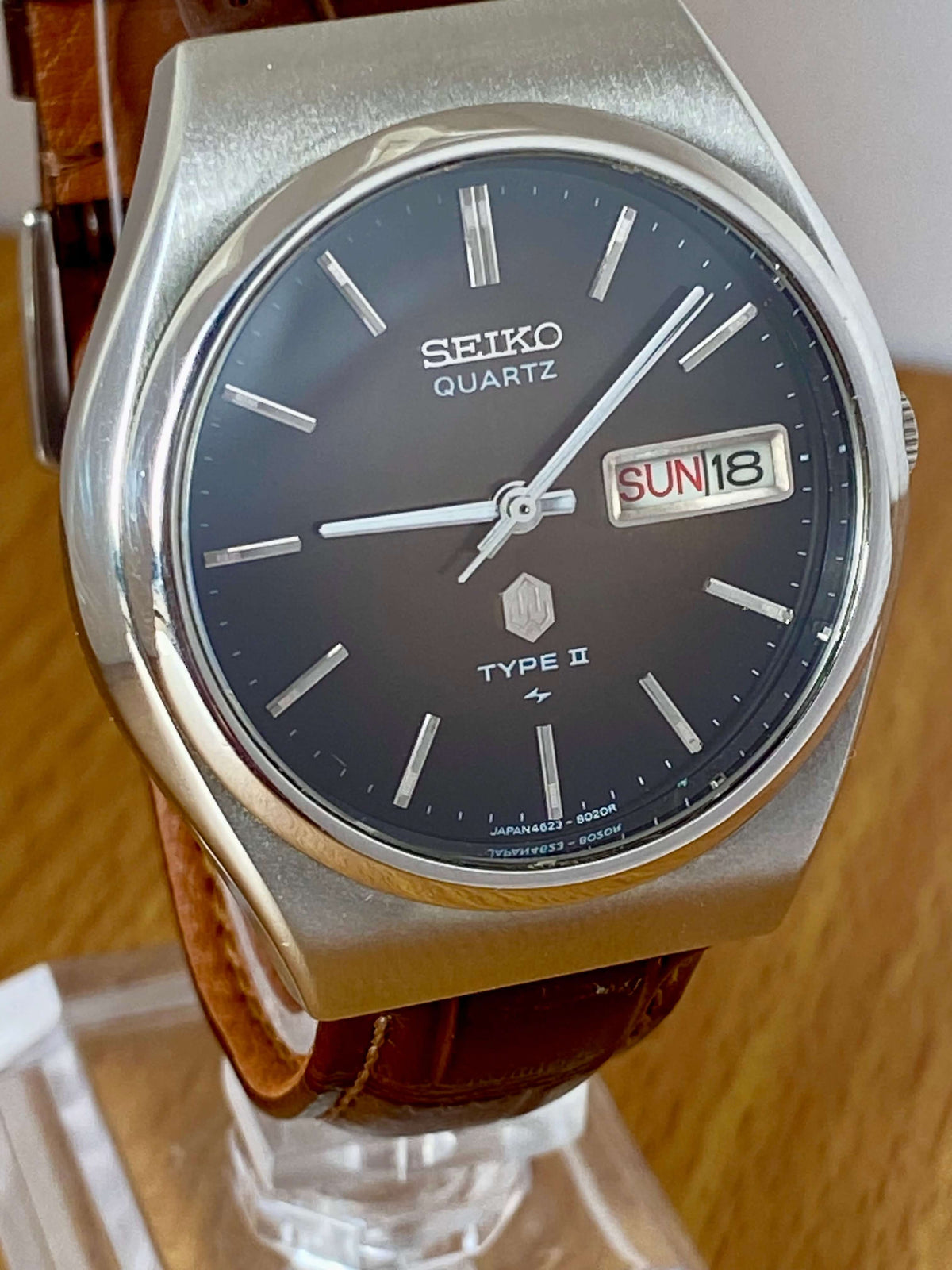 Vintage Seiko Quartz 4623-8010 Type II Chocolate Dial February 1976 UK VINTAGE WATCH LTD