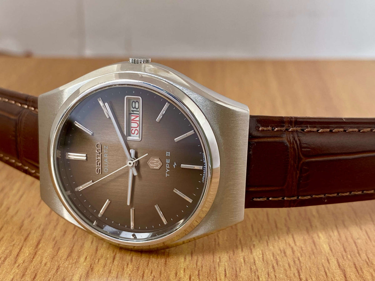 Vintage Seiko Quartz 4623-8010 Type II Chocolate Dial February 1976 UK VINTAGE WATCH LTD