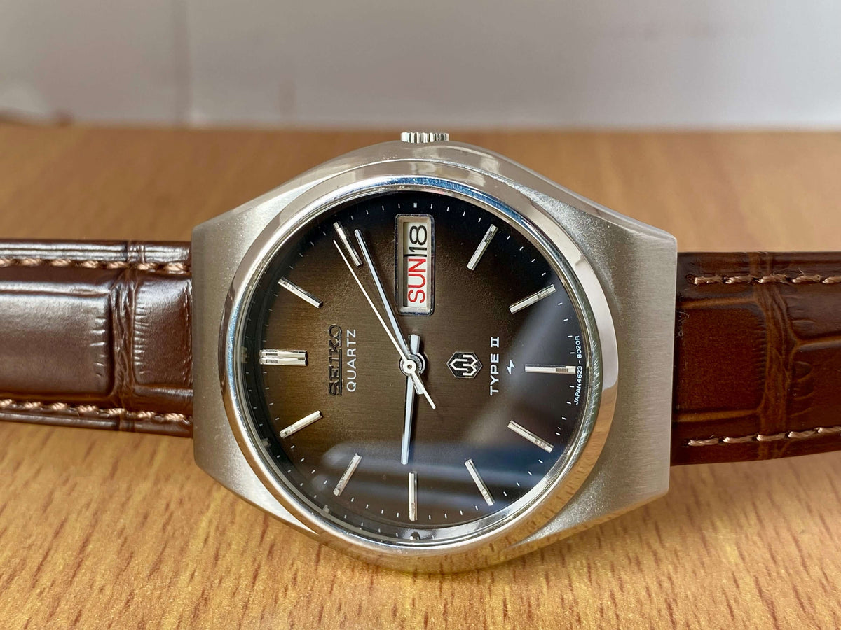 Vintage Seiko Quartz 4623-8010 Type II Chocolate Dial February 1976 UK VINTAGE WATCH LTD