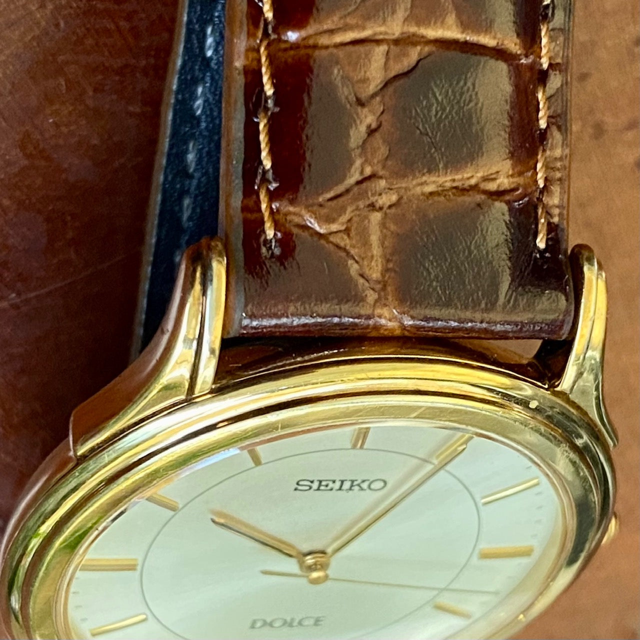 Vintage February 2000 Seiko Quartz Dolce 5E31-7A40 SGP 30 - Double Circle