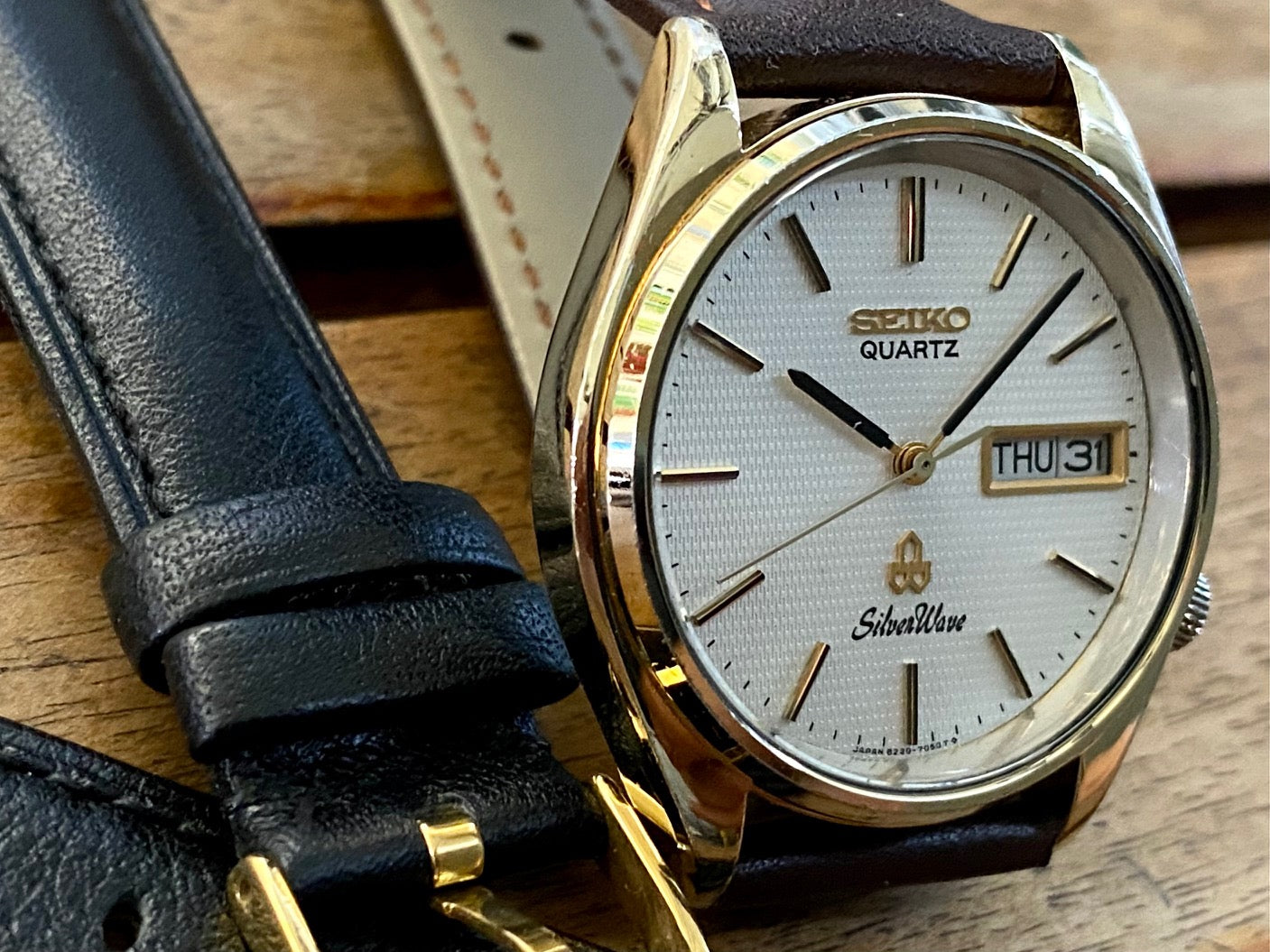 Vintage November 1981 Seiko Silverwave Quartz 8229-7050 - HGC Honeycomb Dial