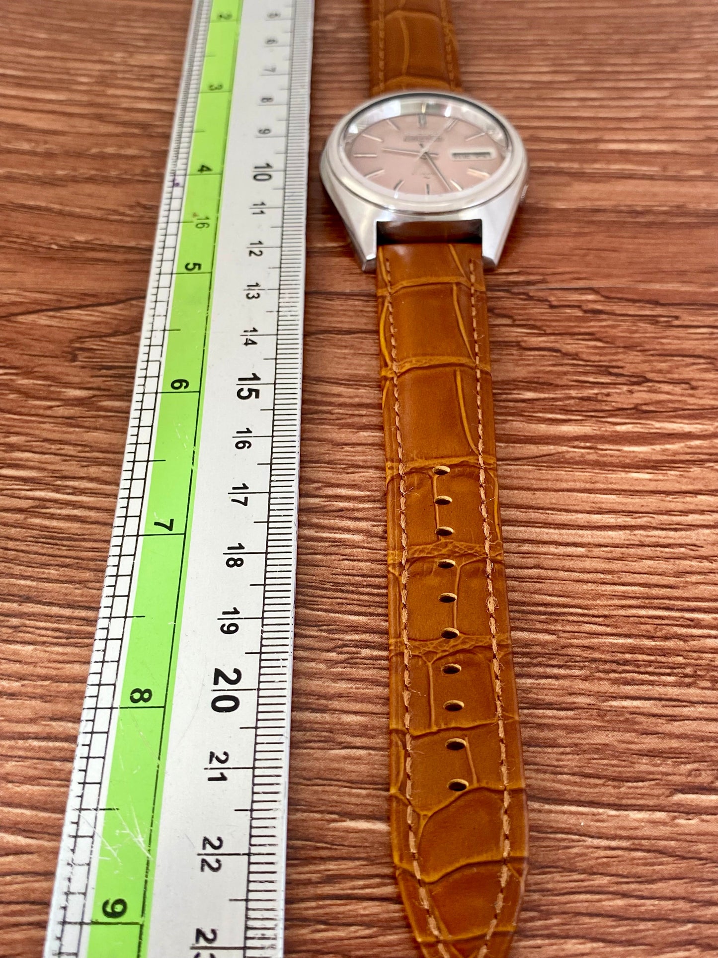 Vintage Seiko 5 Actus 7019-7060 Salmon Dial, SERVICED Auto, April 1975 UK VINTAGE WATCH LTD
