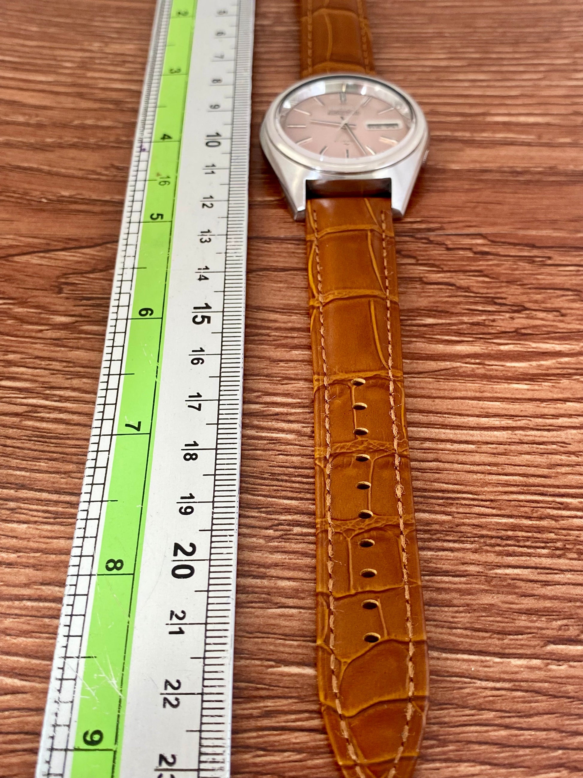 Vintage Seiko 5 Actus 7019-7060 Salmon Dial, SERVICED Auto, April 1975 UK VINTAGE WATCH LTD