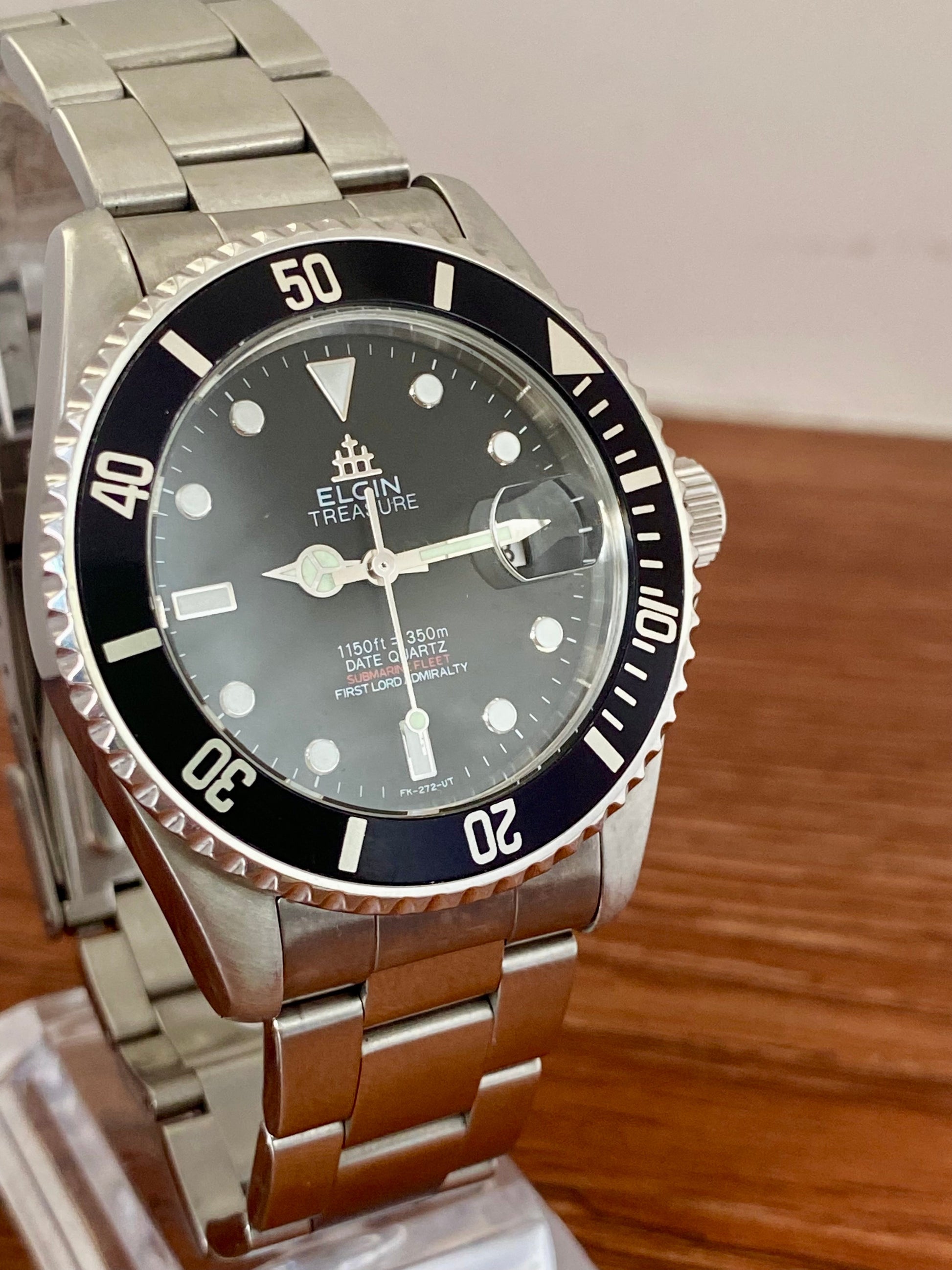 Vintage Elgin Quartz Treasure FK-272-UT Black Bezel 1990s UK VINTAGE WATCH LTD