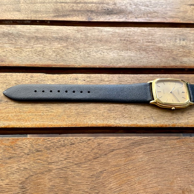 Vintage November 1993 Seiko Dolce Quartz Tank 5E31-5B30 Gold Plate SGP30