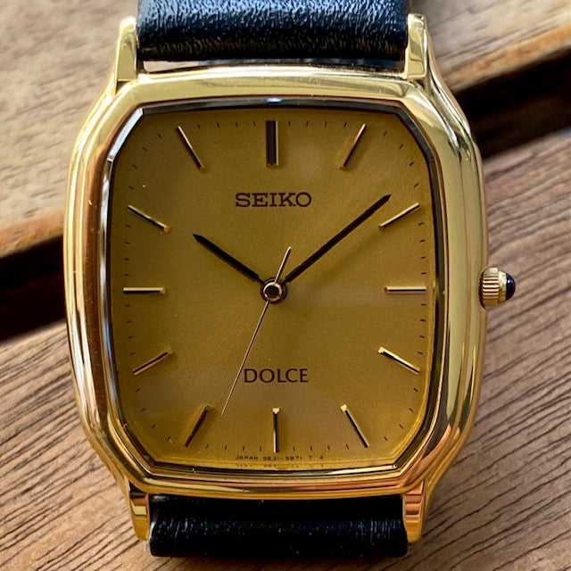 Vintage November 1993 Seiko Dolce Quartz Tank 5E31-5B30 Gold Plate SGP30