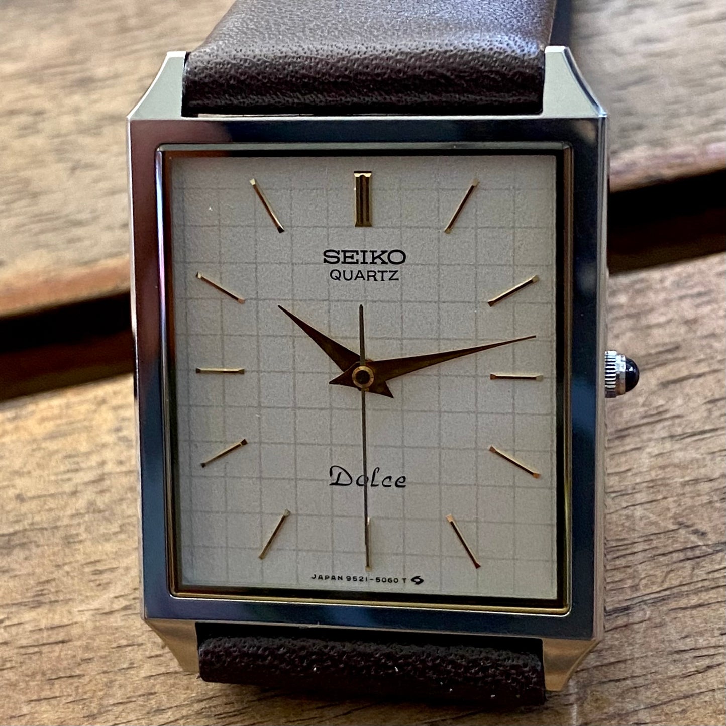 Vintage June 1985 SHA Seiko Dolce Tank Quartz 9521-5050 - Graph Dial