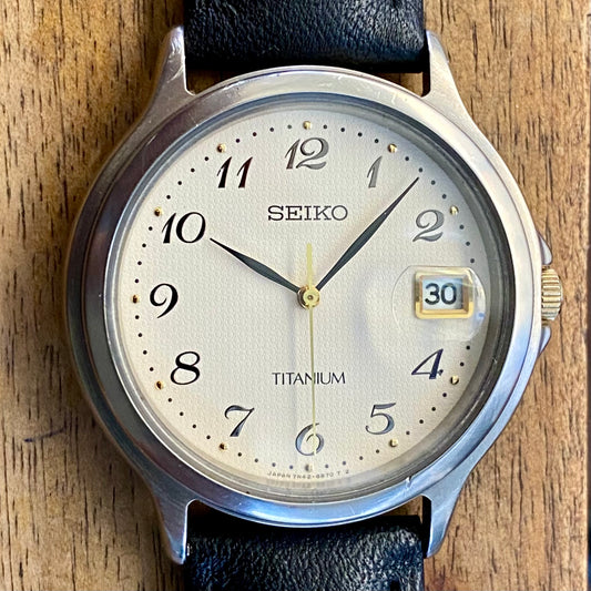 Vintage December 1992 Seiko Titanium Quartz 7N42-8A60  Cream Waffle Dial