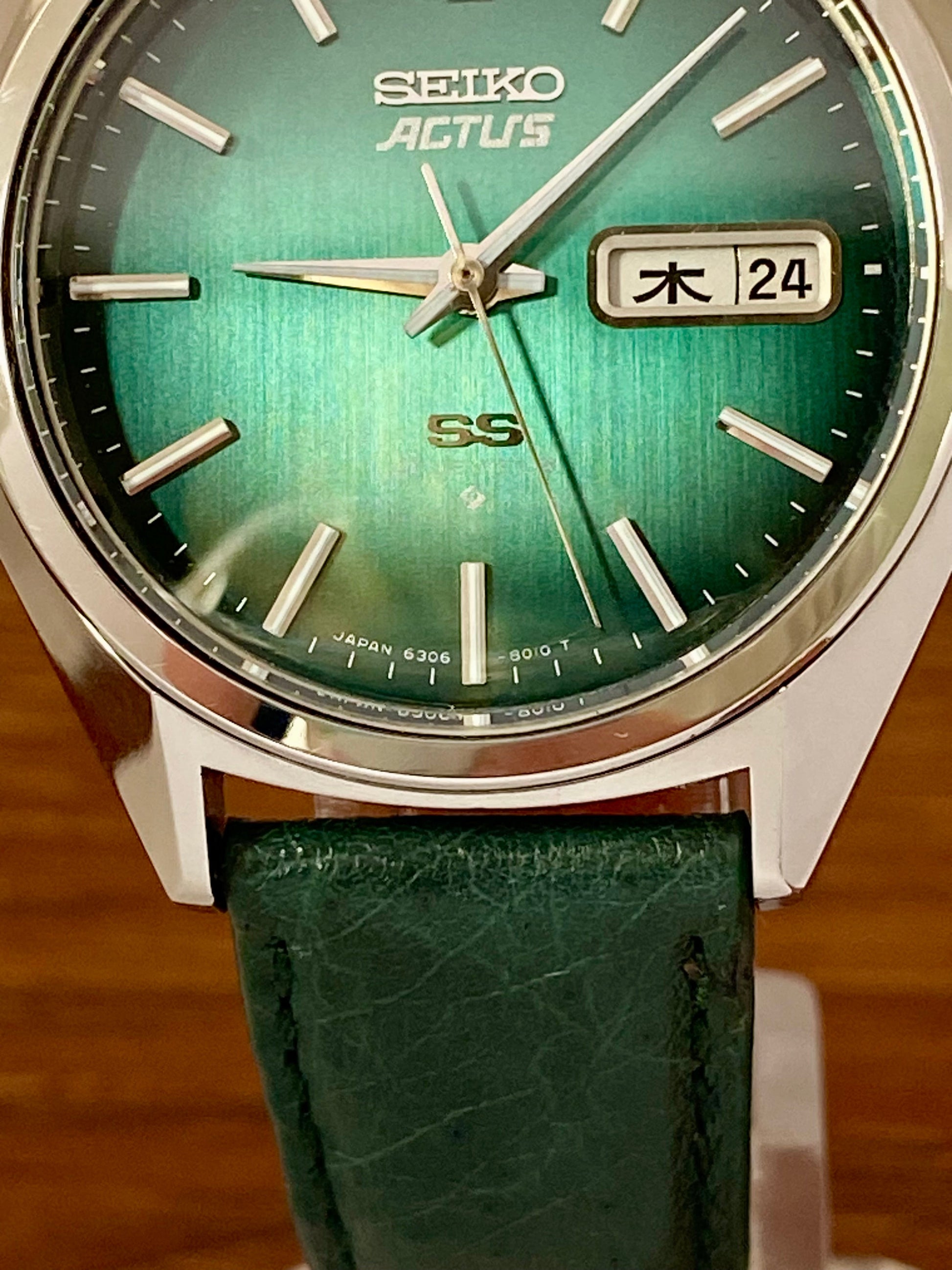 Vintage Seiko Actus SS 6306-8020 SERVICED Auto, Green, September 1976 UK VINTAGE WATCH LTD