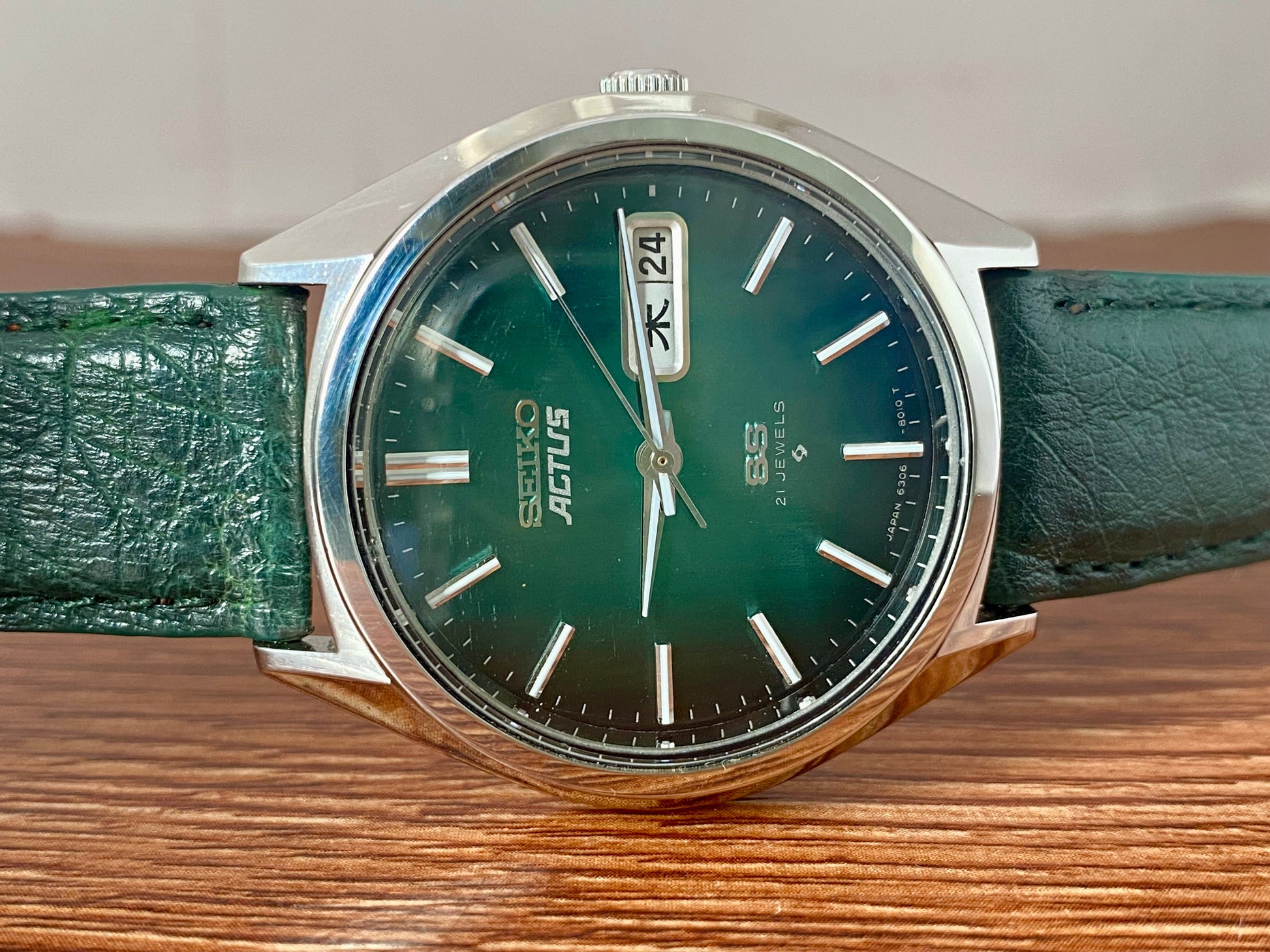 Vintage Seiko Actus SS 6306-8020 SERVICED Auto, Green, September 1976 UK VINTAGE WATCH LTD