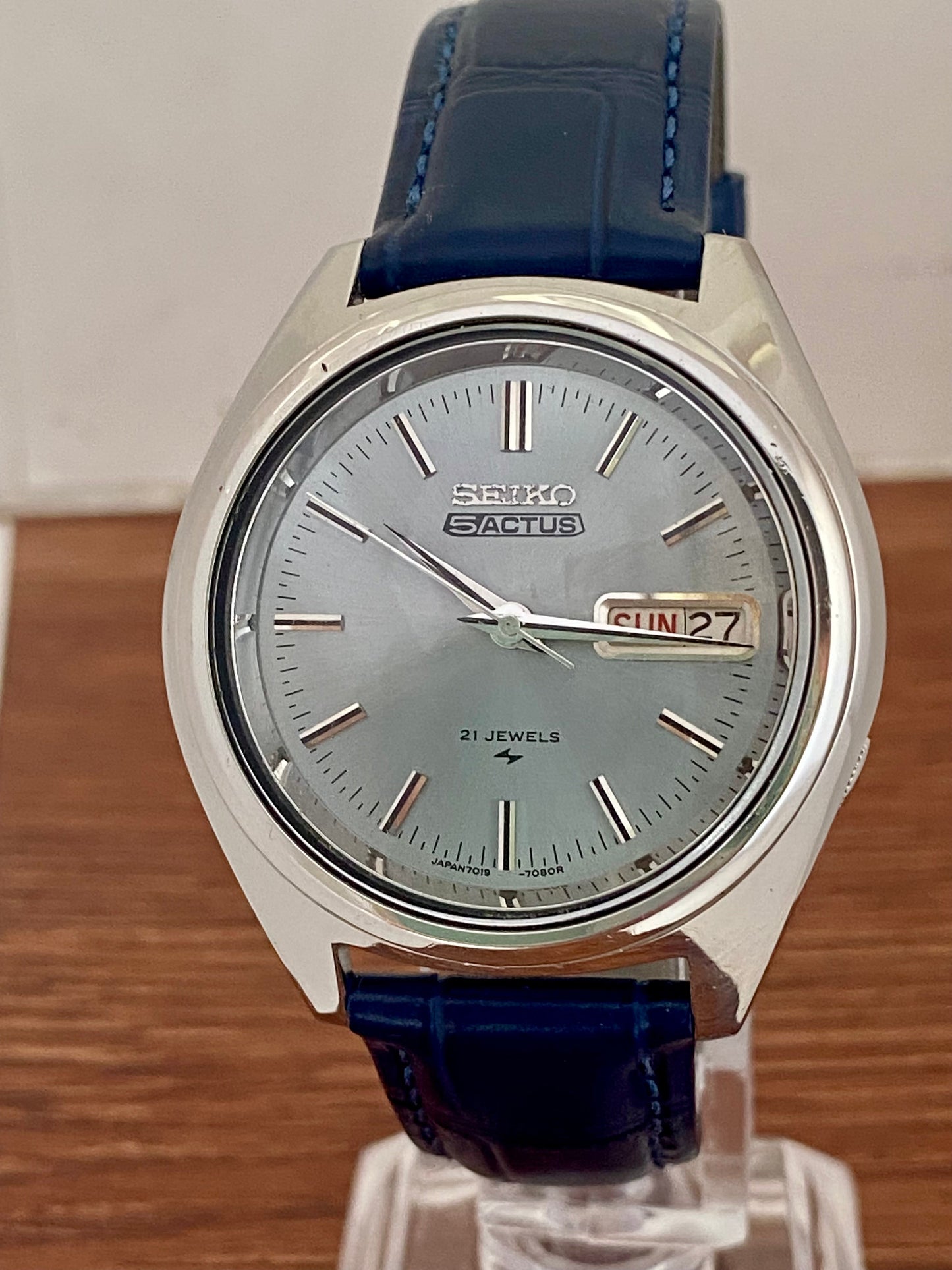 Vintage Seiko 5 Actus 7019-7060 SERVICED Auto, February 1972 UK VINTAGE WATCH LTD