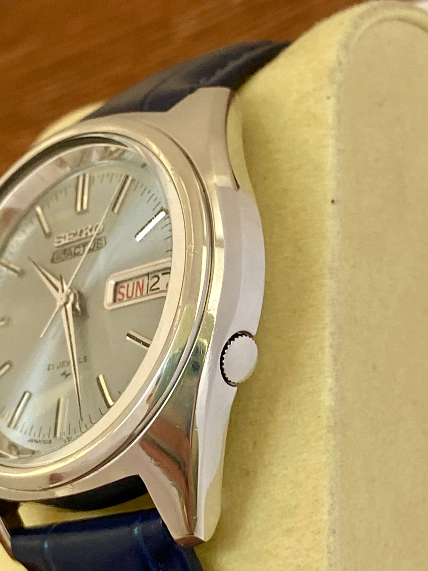 Vintage Seiko 5 Actus 7019-7060 SERVICED Auto, February 1972 UK VINTAGE WATCH LTD