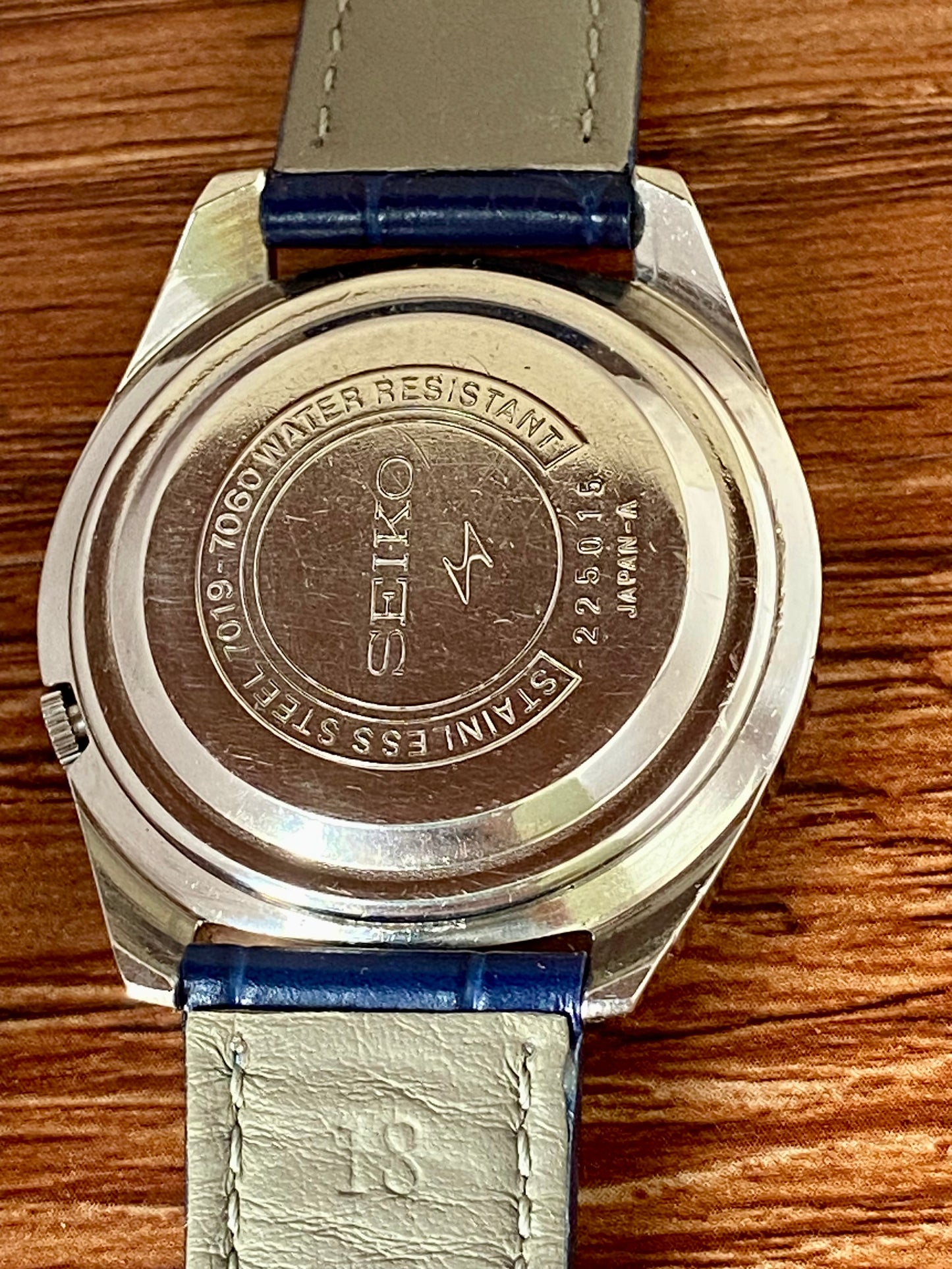 Vintage Seiko 5 Actus 7019-7060 SERVICED Auto, February 1972 UK VINTAGE WATCH LTD