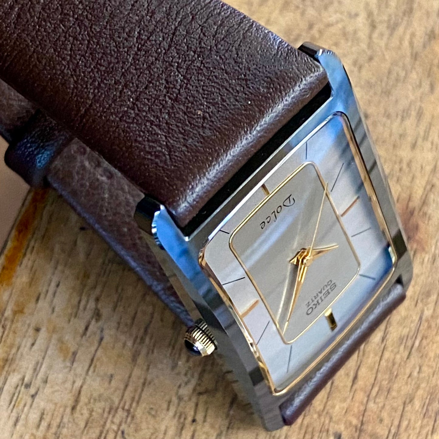Mint Condition Vintage February 1985 Seiko Dolce Quartz Tank 7321-5490   Ceramics