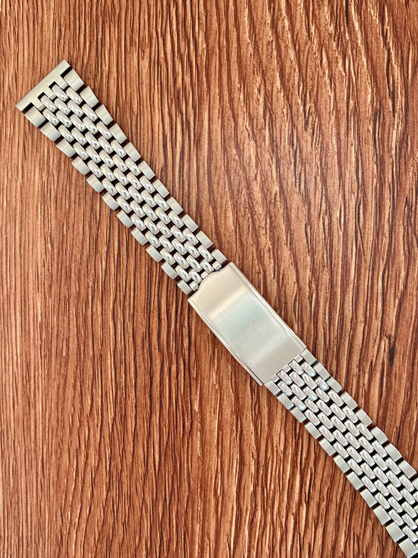 18mm Beads of Rice Watch Bracelet with Straight Ends UK VINTAGE WATCH LTD