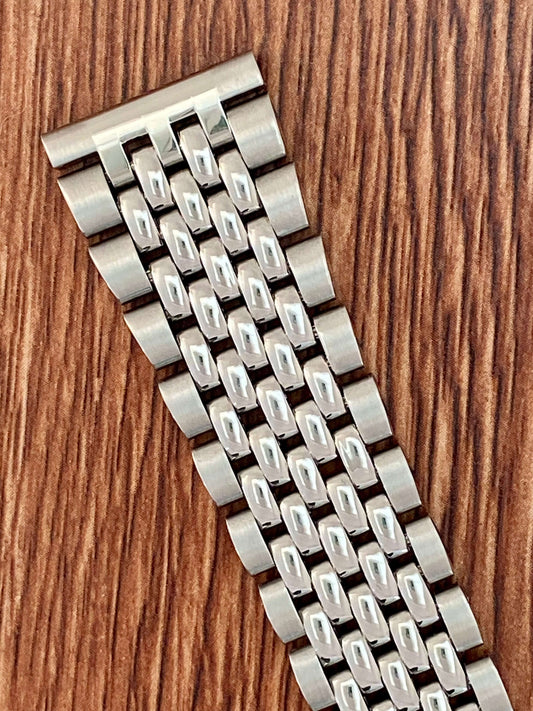 19mm Beads of Rice Watch Bracelet with Straight Ends UK VINTAGE WATCH LTD