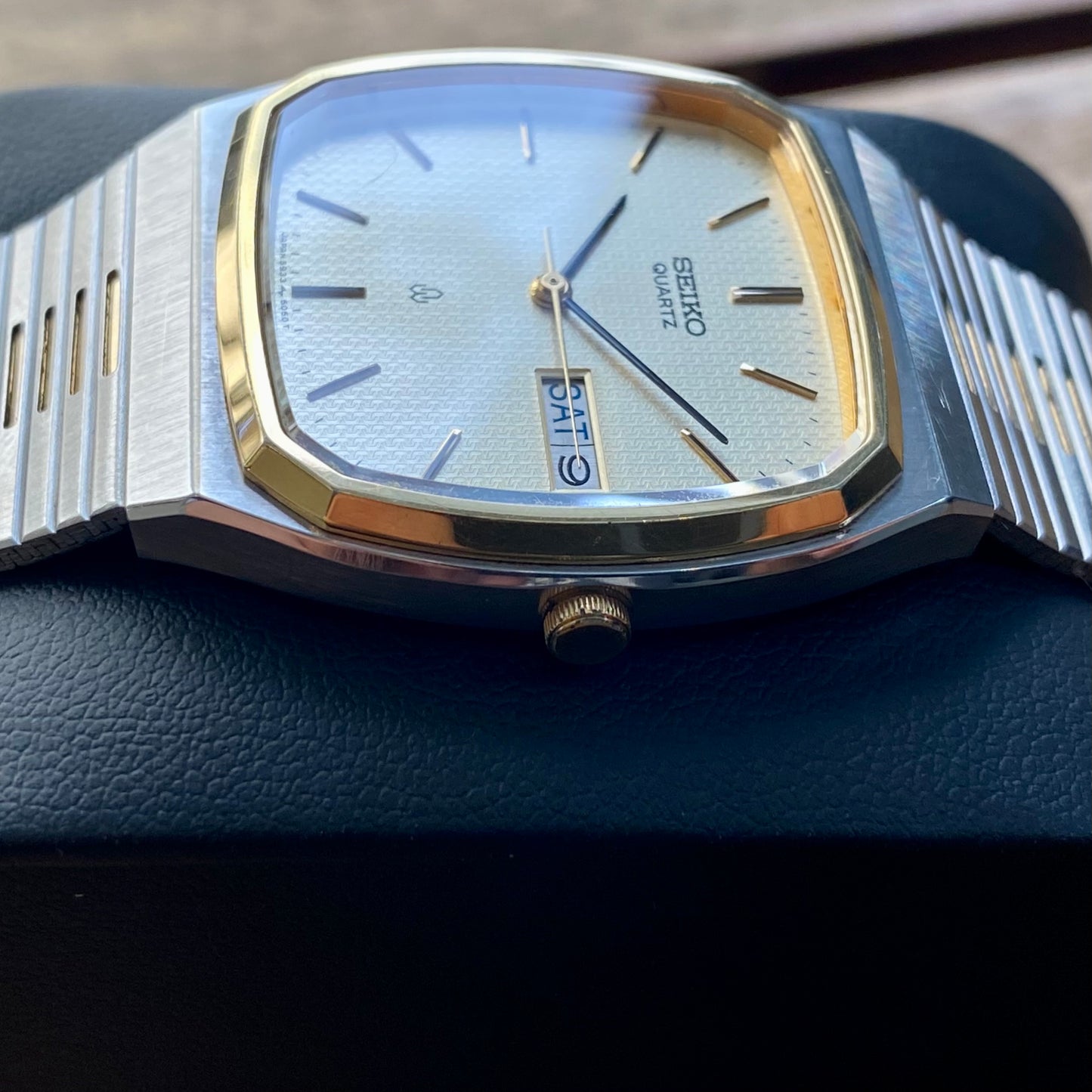 Vintage October 1990 Seiko Quartz Tank 5933-5040 2-Tone Champagne Waffle