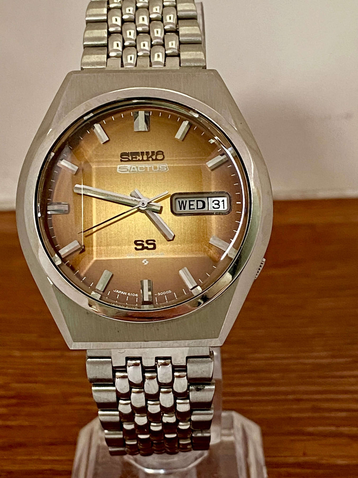 Vintage Seiko 5 Actus 6106-8760 SS SERVICED Amber Dial, August 1975
