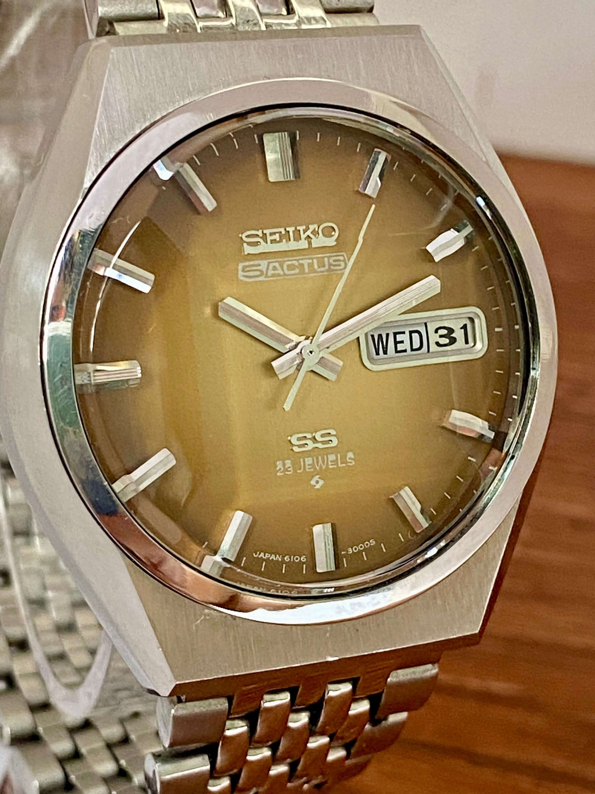 Vintage Seiko 5 Actus 6106-8760 SS SERVICED Amber Dial, August 1975