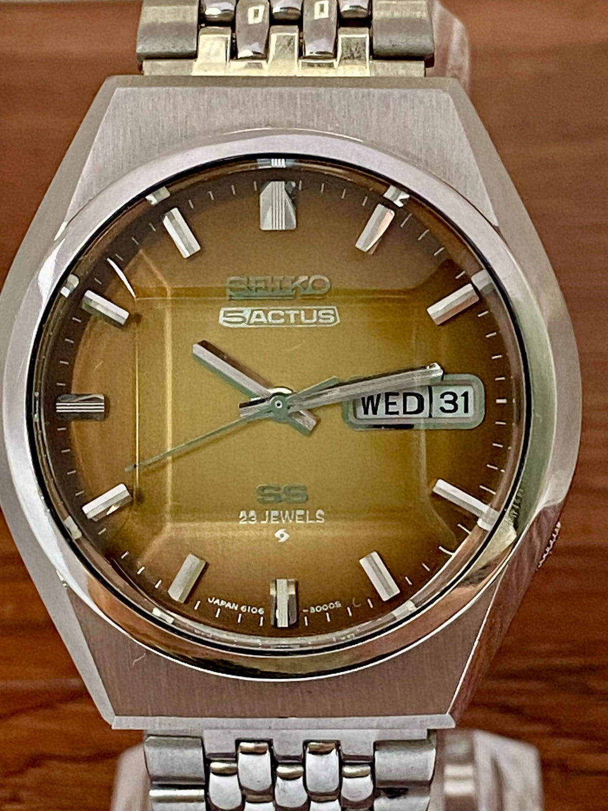 Vintage Seiko 5 Actus 6106-8760 SS SERVICED Amber Dial, August 1975