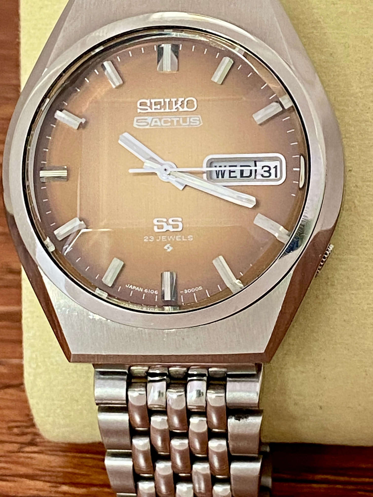 Vintage Seiko 5 Actus 6106-8760 SS SERVICED Amber Dial, August 1975