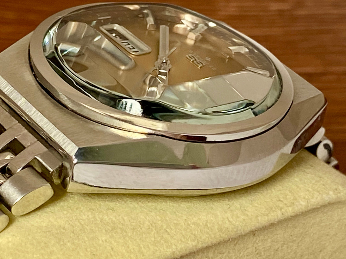 Vintage Seiko 5 Actus 6106-8760 SS SERVICED Amber Dial, August 1975