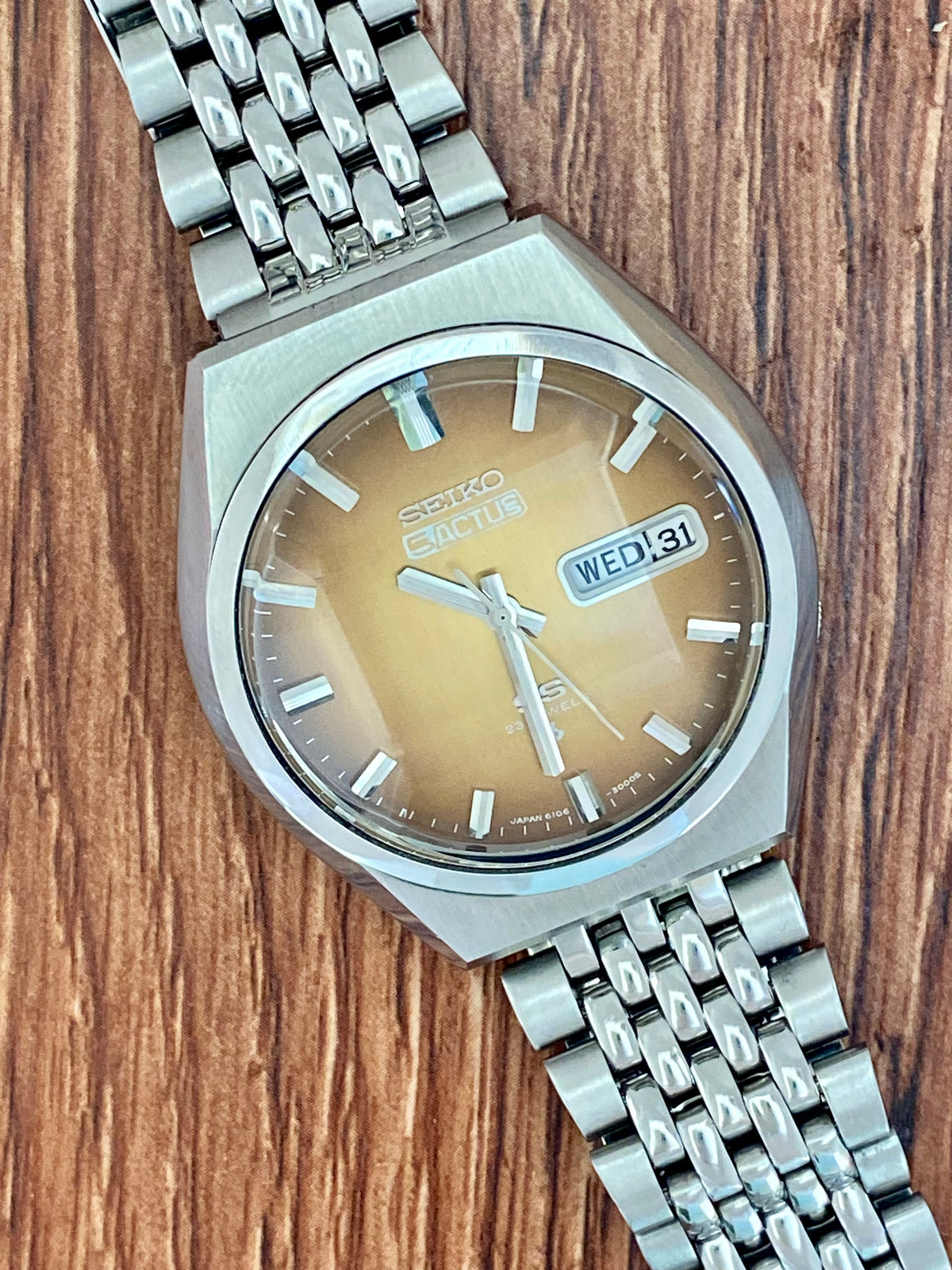 Vintage Seiko 5 Actus 6106-8760 SS SERVICED Amber Dial, August 1975