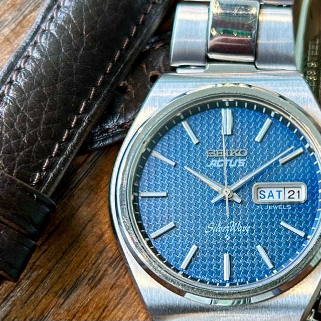 Vintage Seiko Actus Silver Wave 6306-8010 SERVICED, Blue Waffle February 1977 UK VINTAGE WATCH LTD