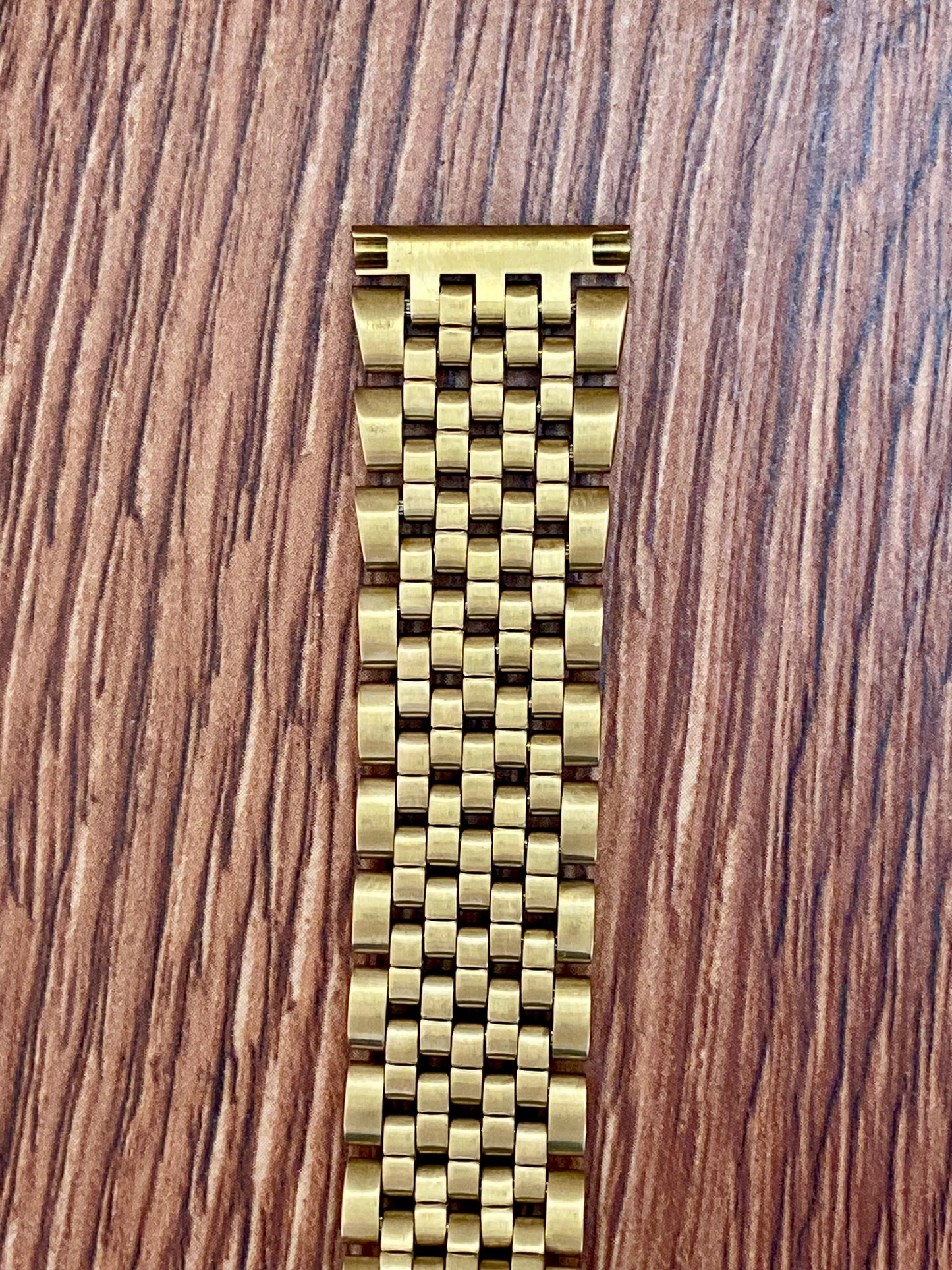 18mm Gold Tone Beads of Rice Watch Bracelet with Straight Ends UK VINTAGE WATCH LTD