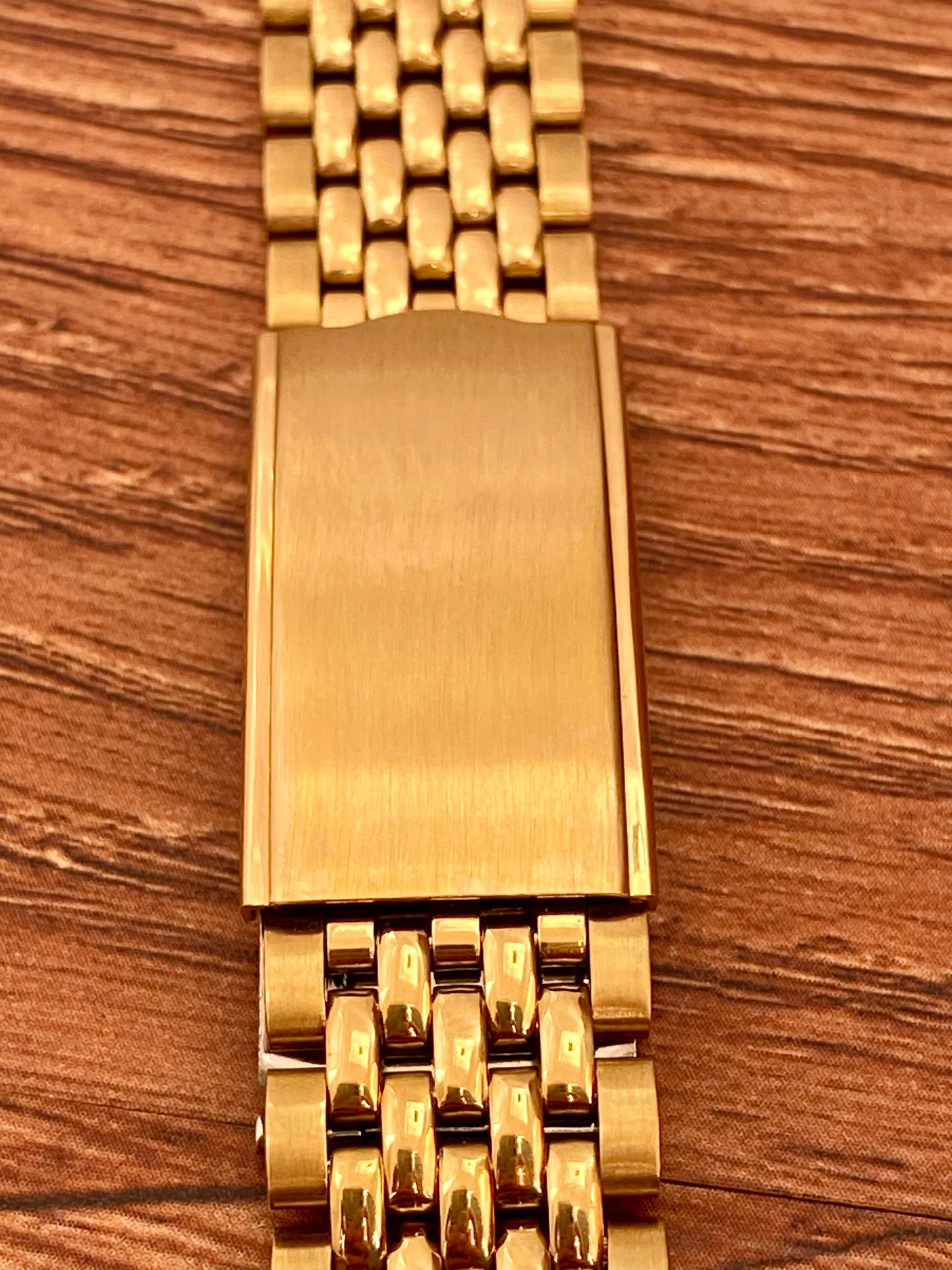 18mm Gold Tone Beads of Rice Watch Bracelet with Straight Ends UK VINTAGE WATCH LTD