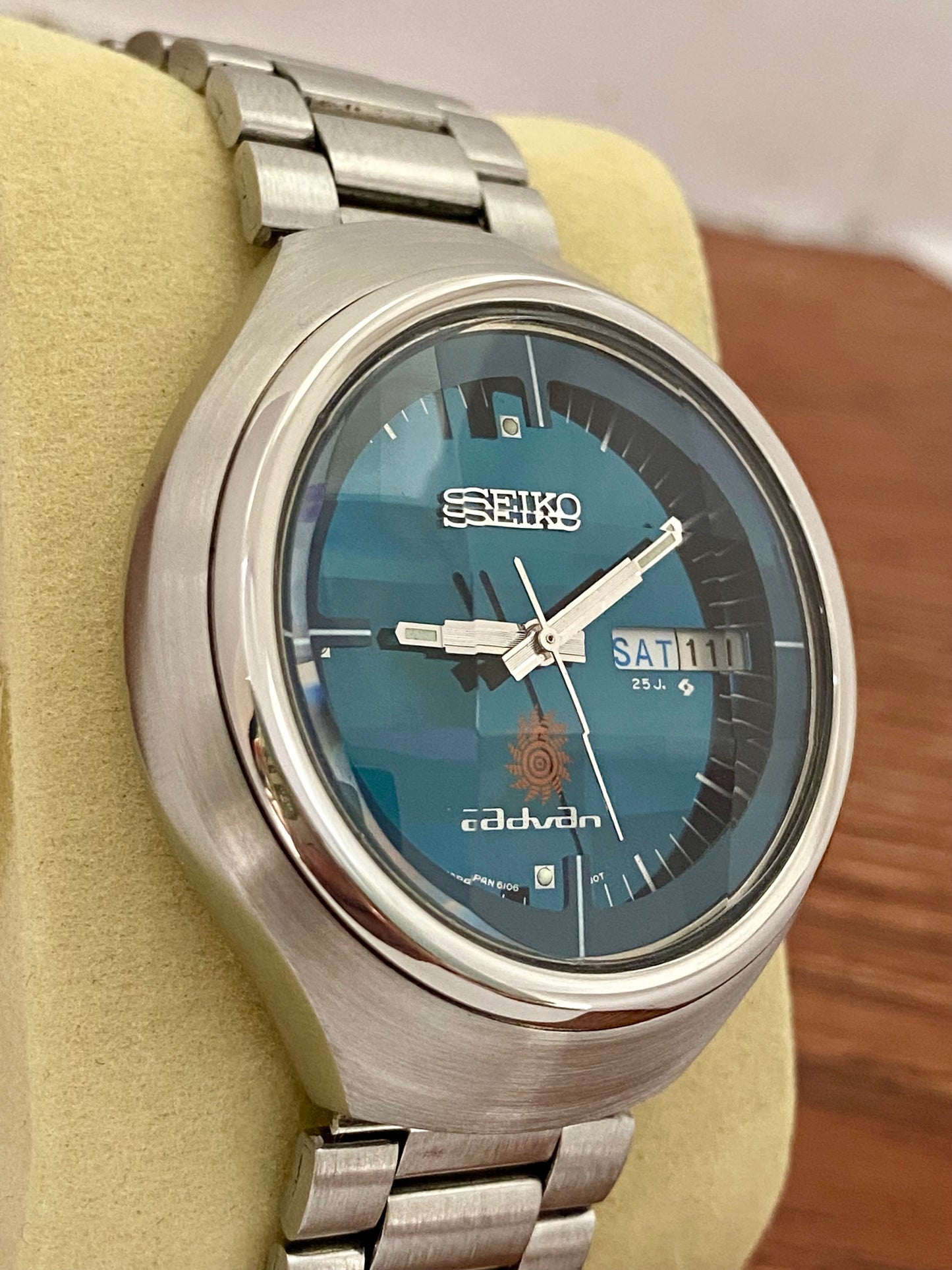 Rare Seiko Advan 6106-7680 Ocean Blue Dial, SERVICED Auto, May 1973 UK VINTAGE WATCH LTD