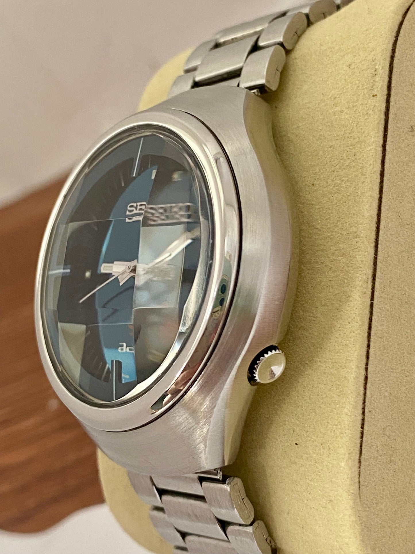 Rare Seiko Advan 6106-7680 Ocean Blue Dial, SERVICED Auto, May 1973 UK VINTAGE WATCH LTD