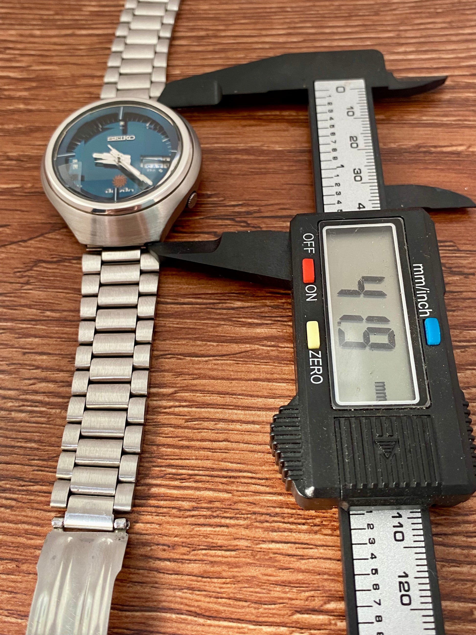 Rare Seiko Advan 6106-7680 Ocean Blue Dial, SERVICED Auto, May 1973 UK VINTAGE WATCH LTD