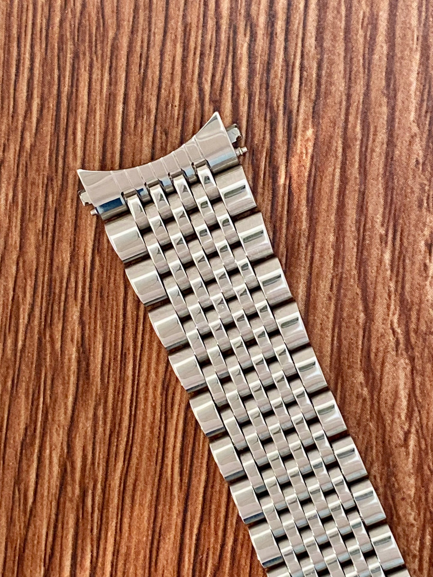 18mm Stainless Steel Solid Beads Of Rice Watch Bracelet, Short Curved-End UK VINTAGE WATCH LTD